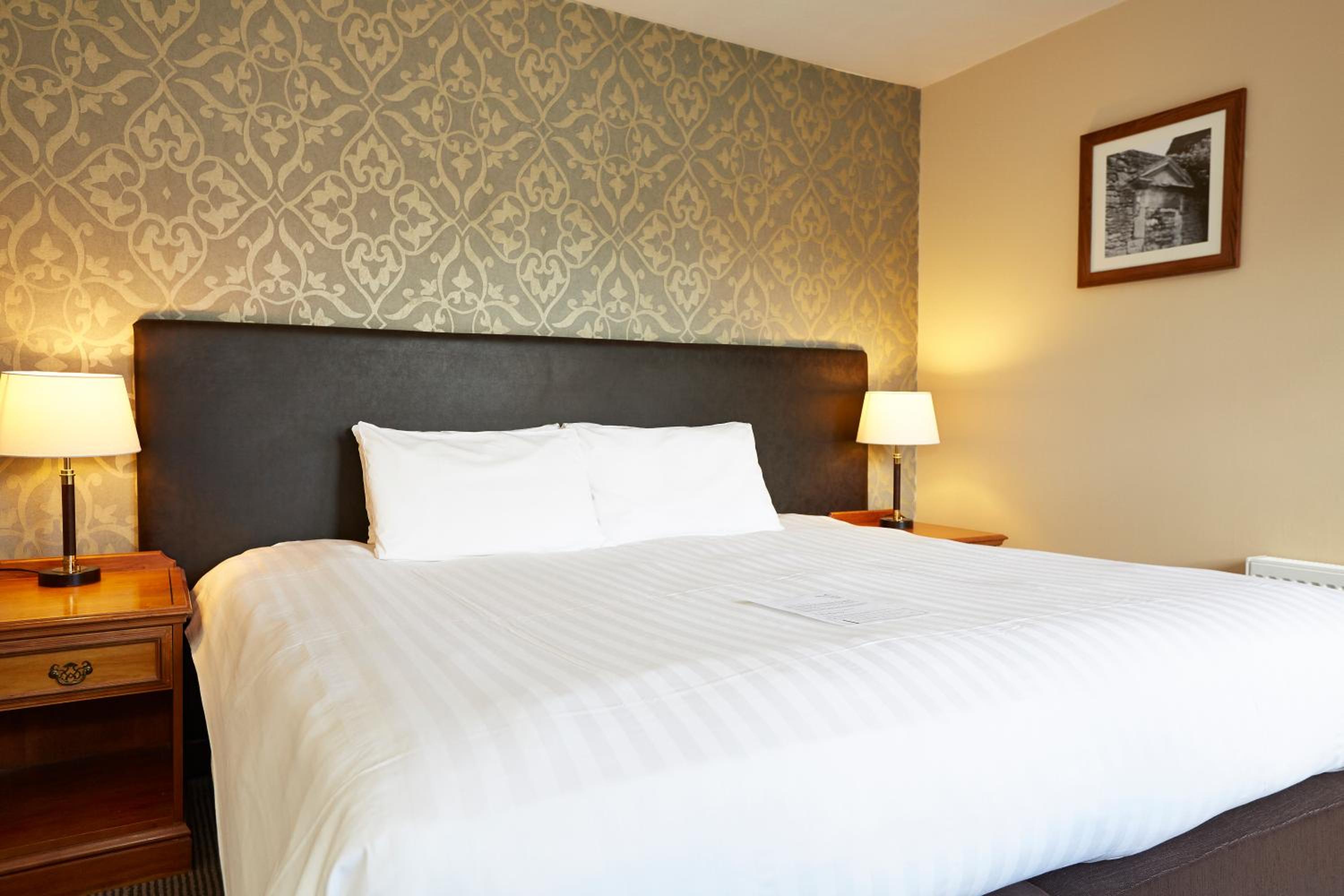 Woolpack Inn by Greene King Inns view 3
