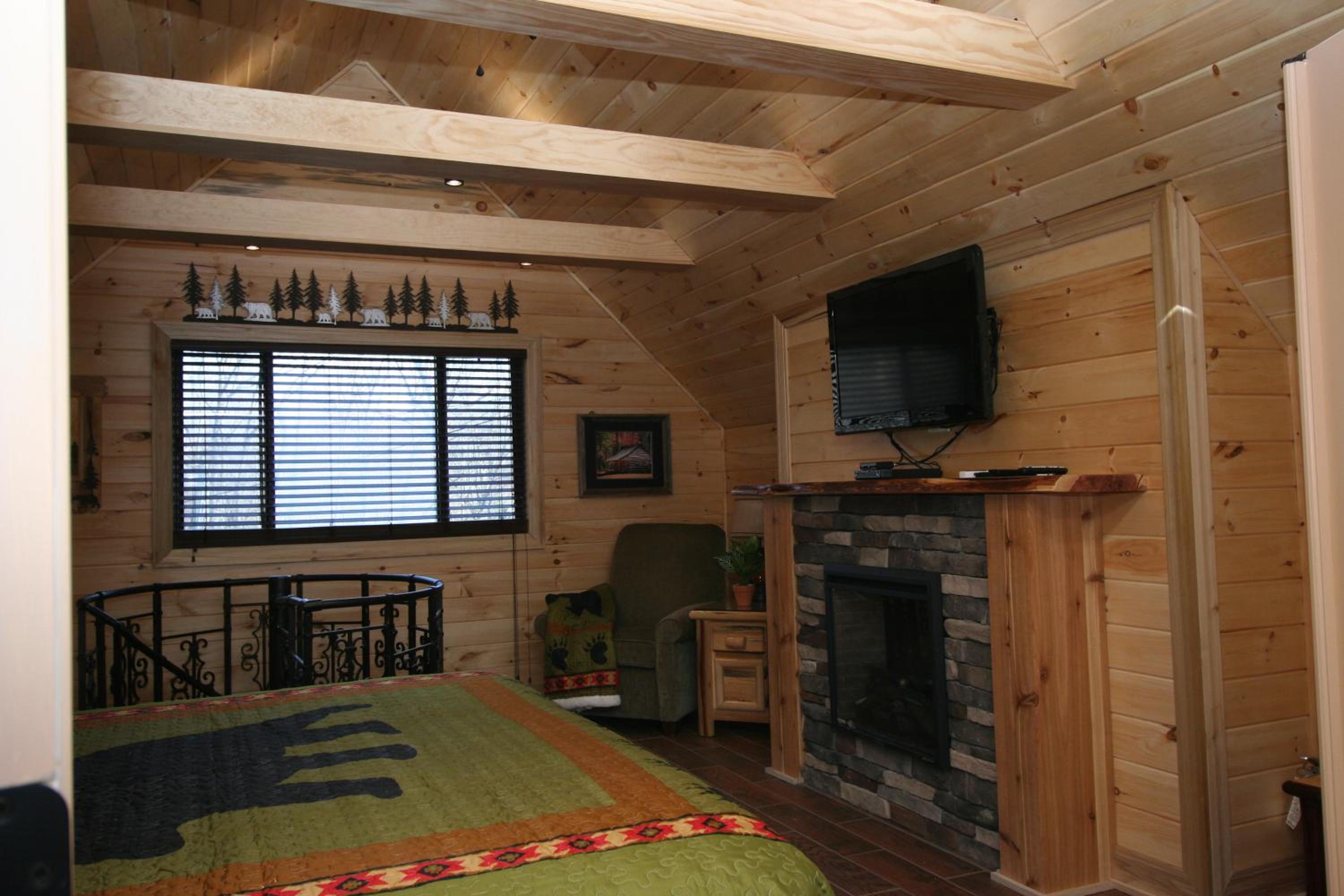 Cupid's Cabin view 2