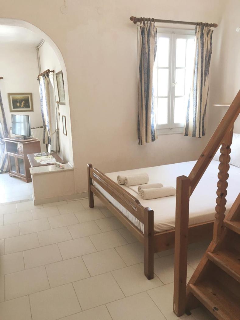 Santorini Grace Villa No1 view 4