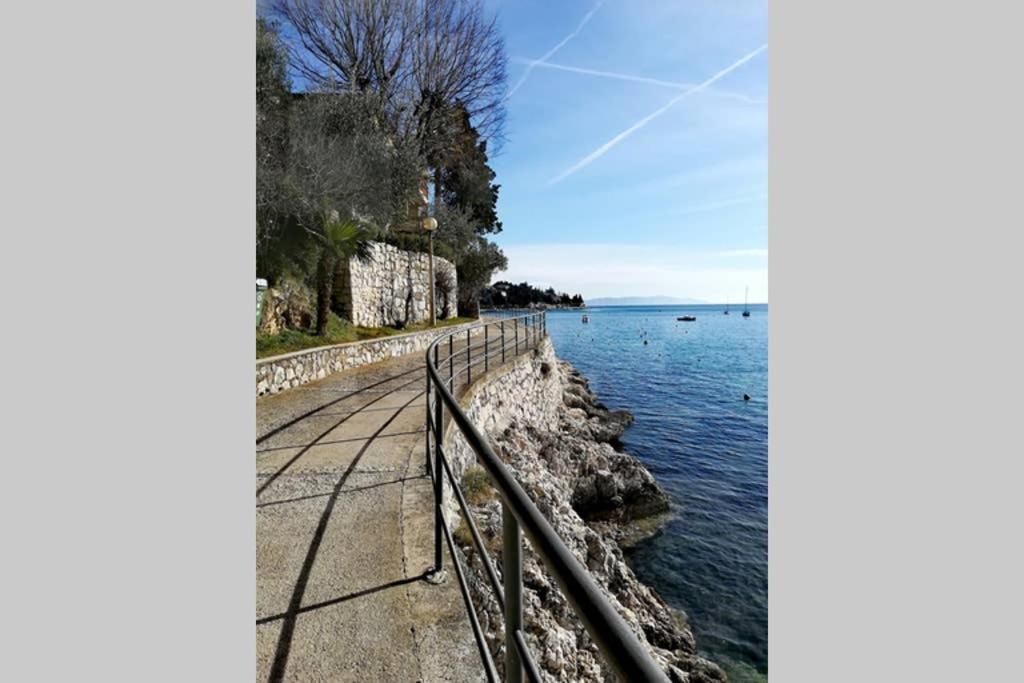 Apartment Noemi with a direct beach view view 4