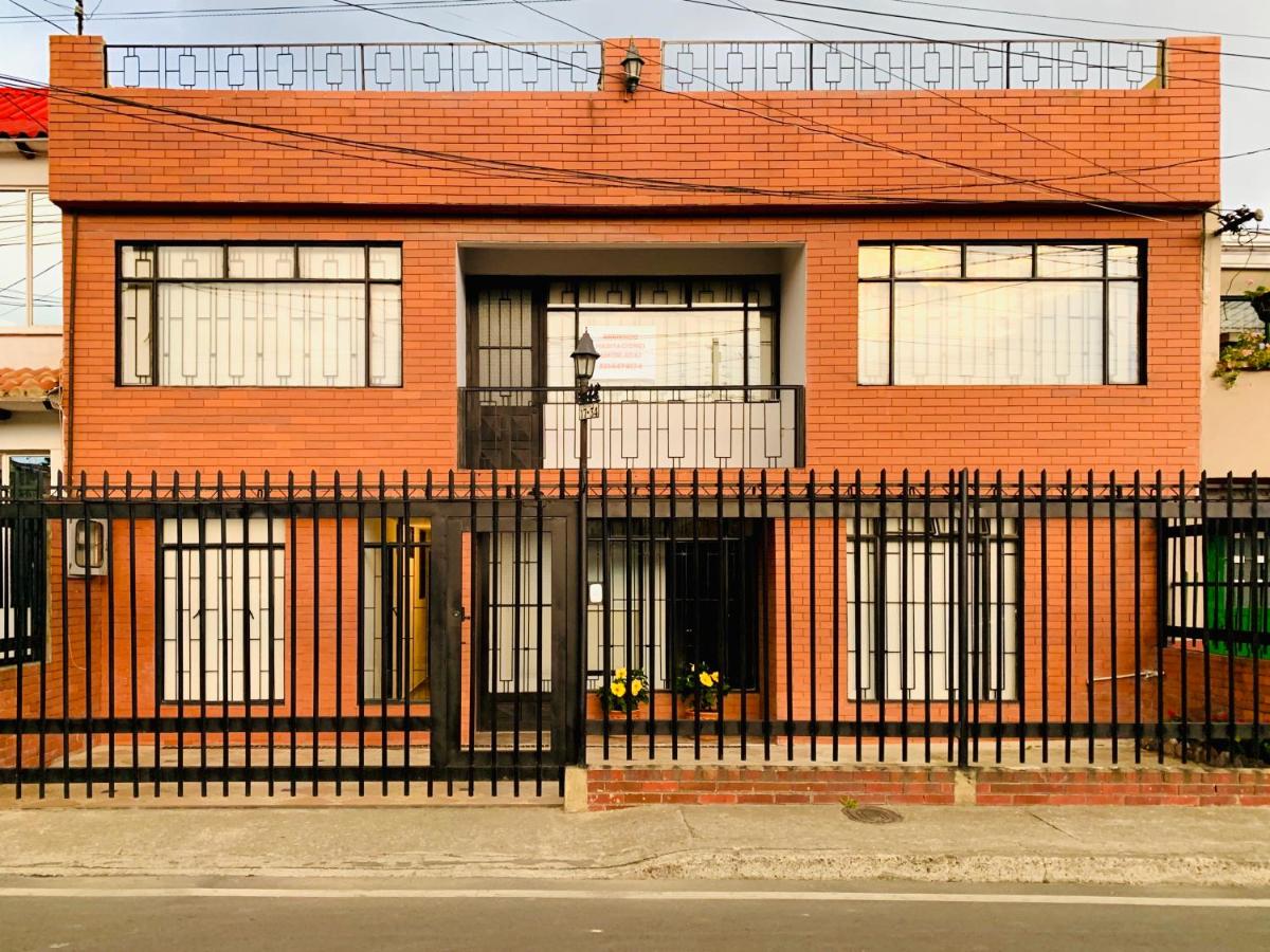 Hotel Hospedaje Casa Bachué - Image 1