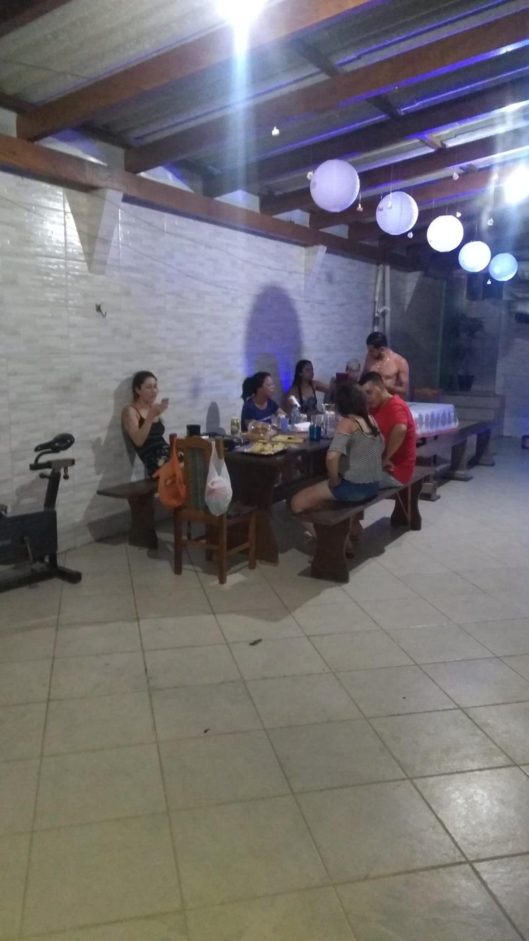 Amplo Apartamento na Pinheira