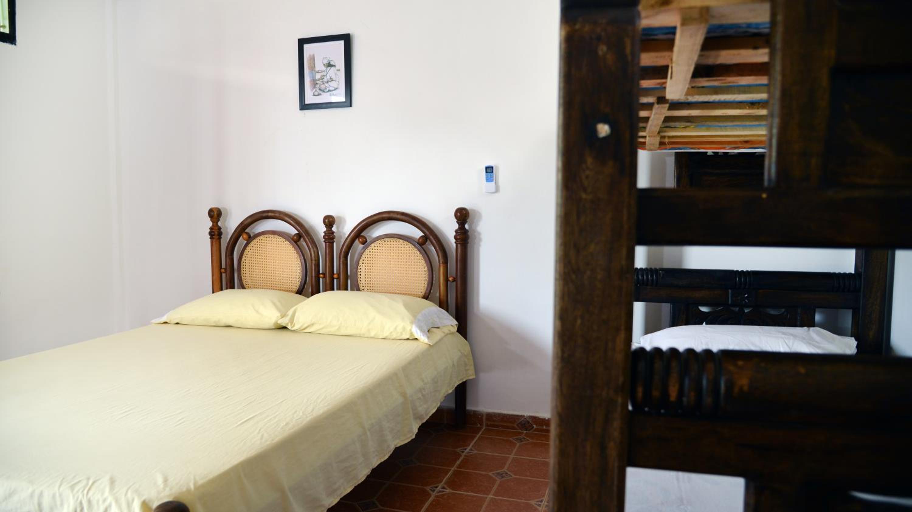 Hostal Dumbira