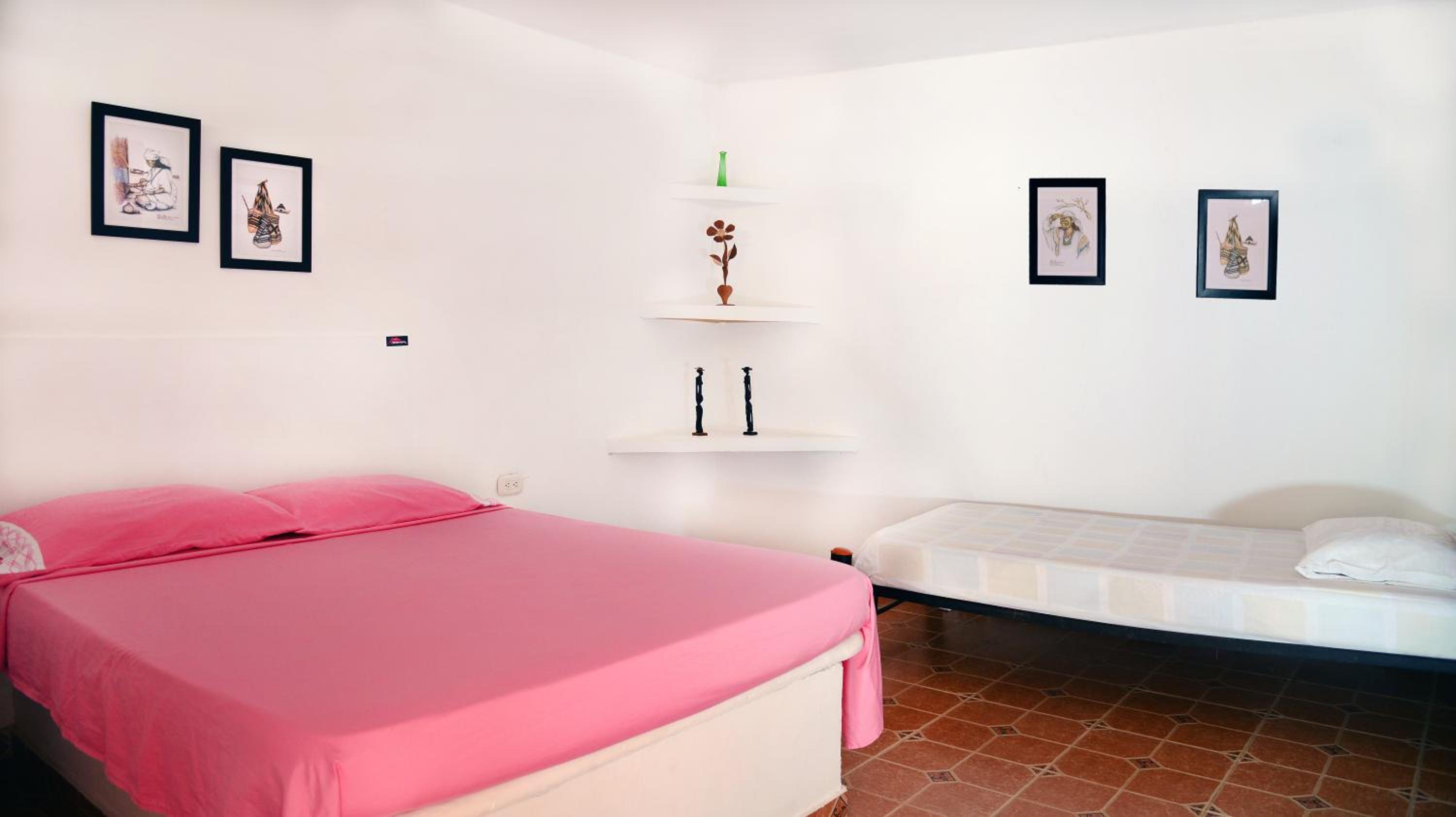 Hostal Dumbira