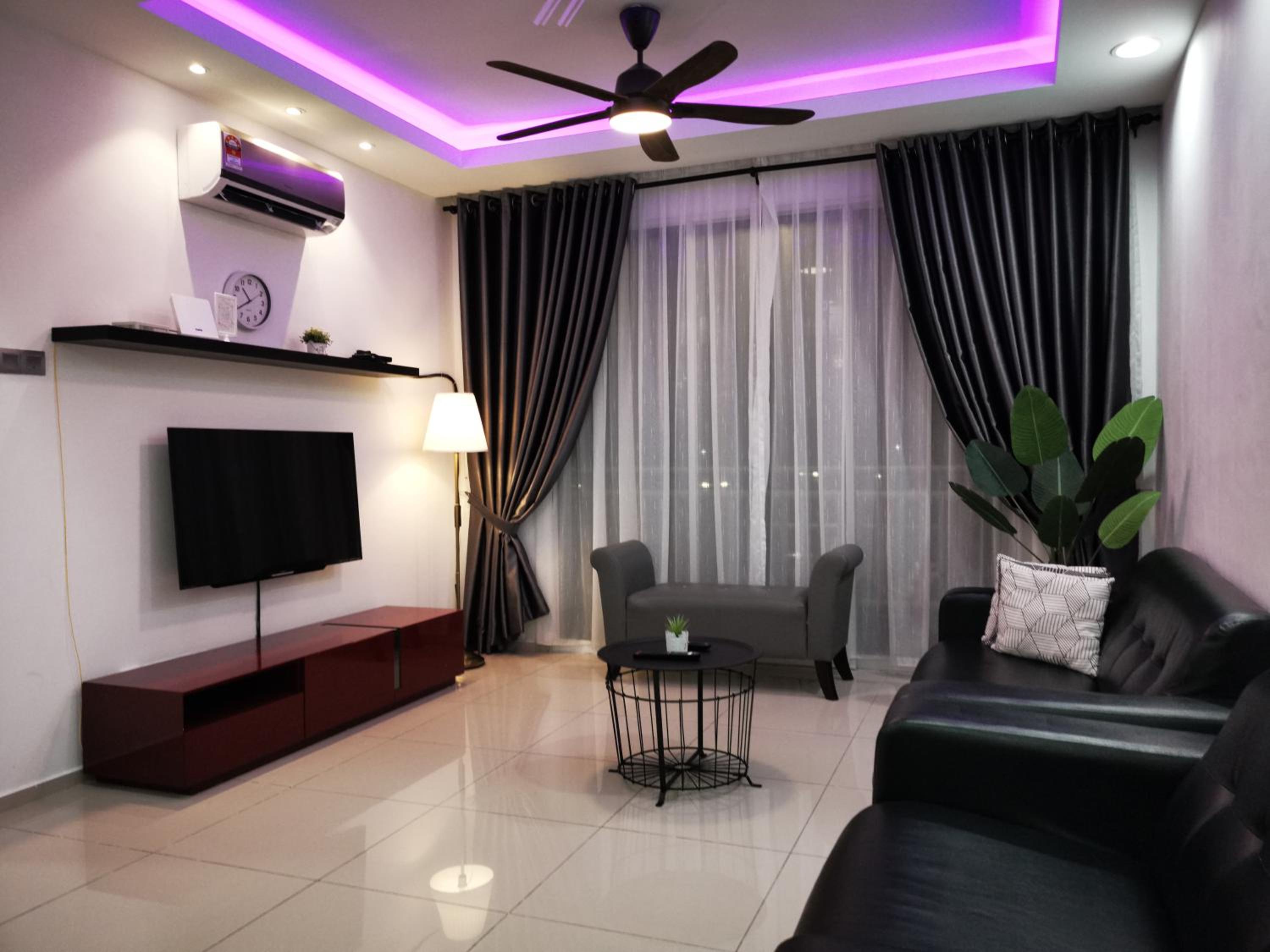 Ehsan Residence POOLVIEW + WIFI @ KLIA-SEPANG-NILAI photo 1