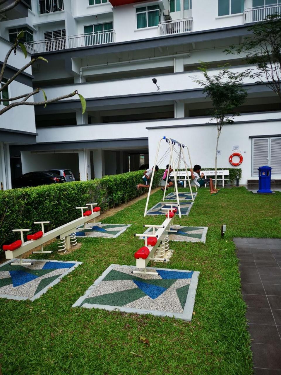 Ehsan Residence POOLVIEW + WIFI @ KLIA-SEPANG-NILAI photo 6