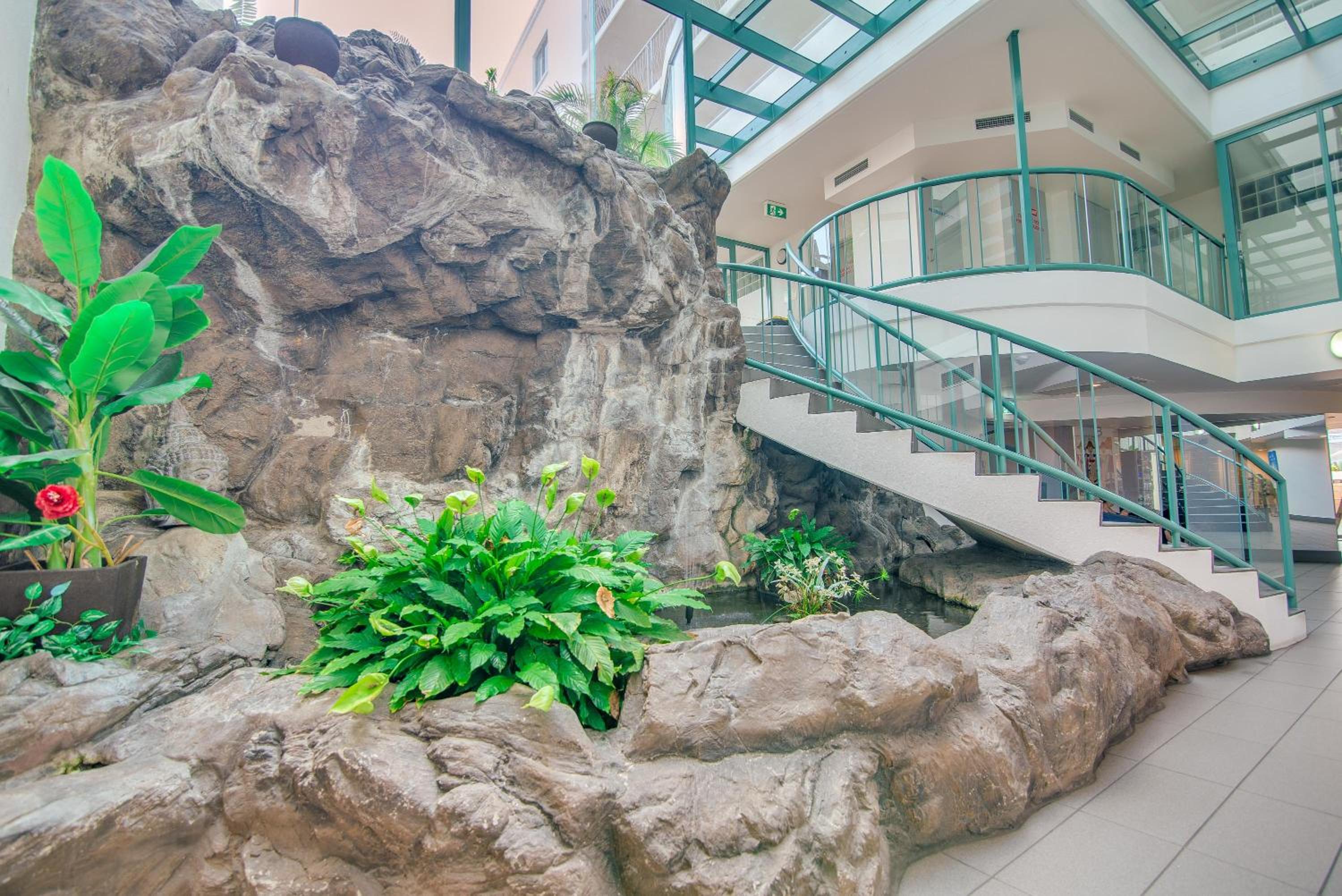 Grand Palais Boolarong Beachside Apartments