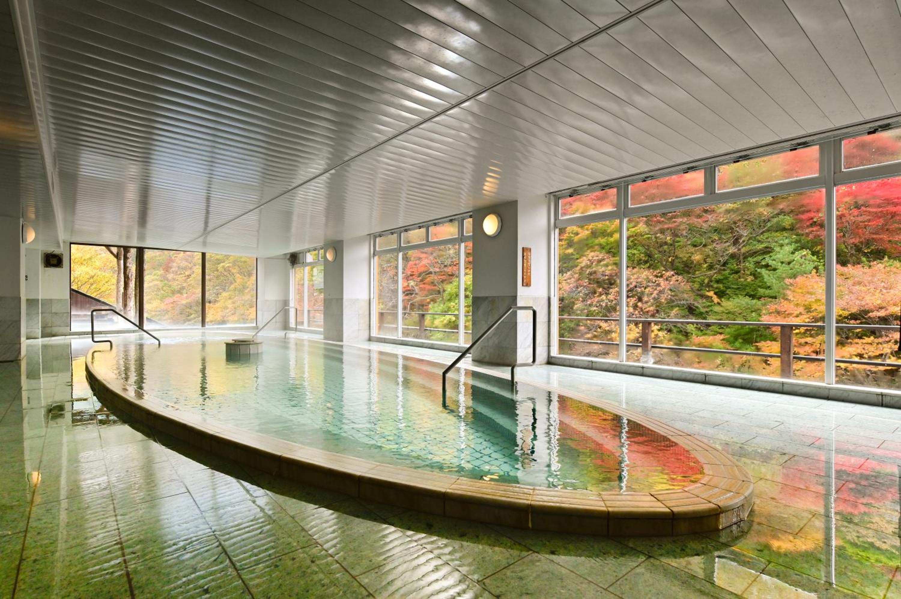 Yuze Hotel
