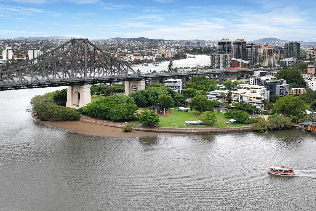 Executive 3 Bedroom Family Suite - Brisbane CBD - Views - Netflix - Fast Wifi - Free parking