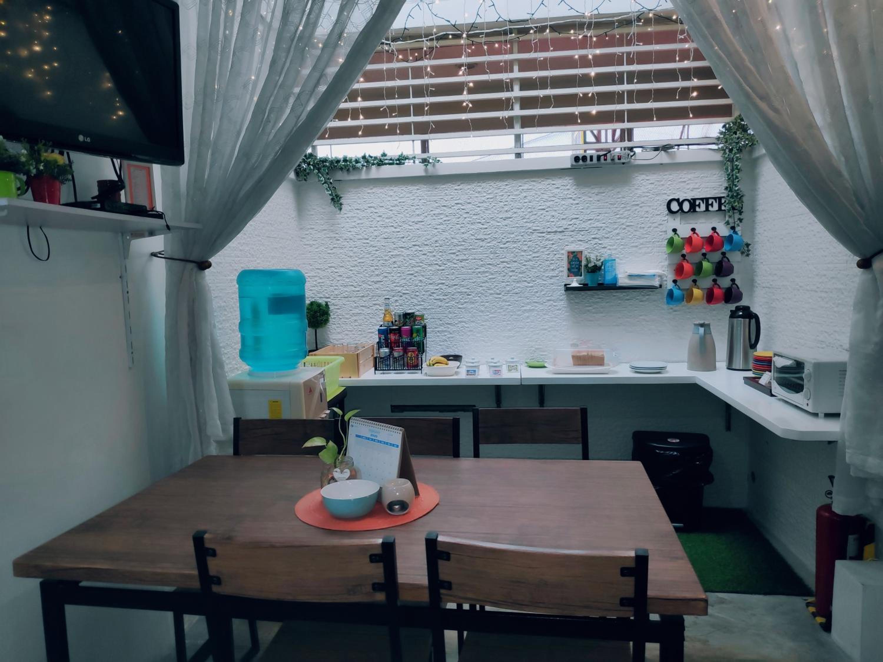 Crossroads Hostel Manila, photo 31