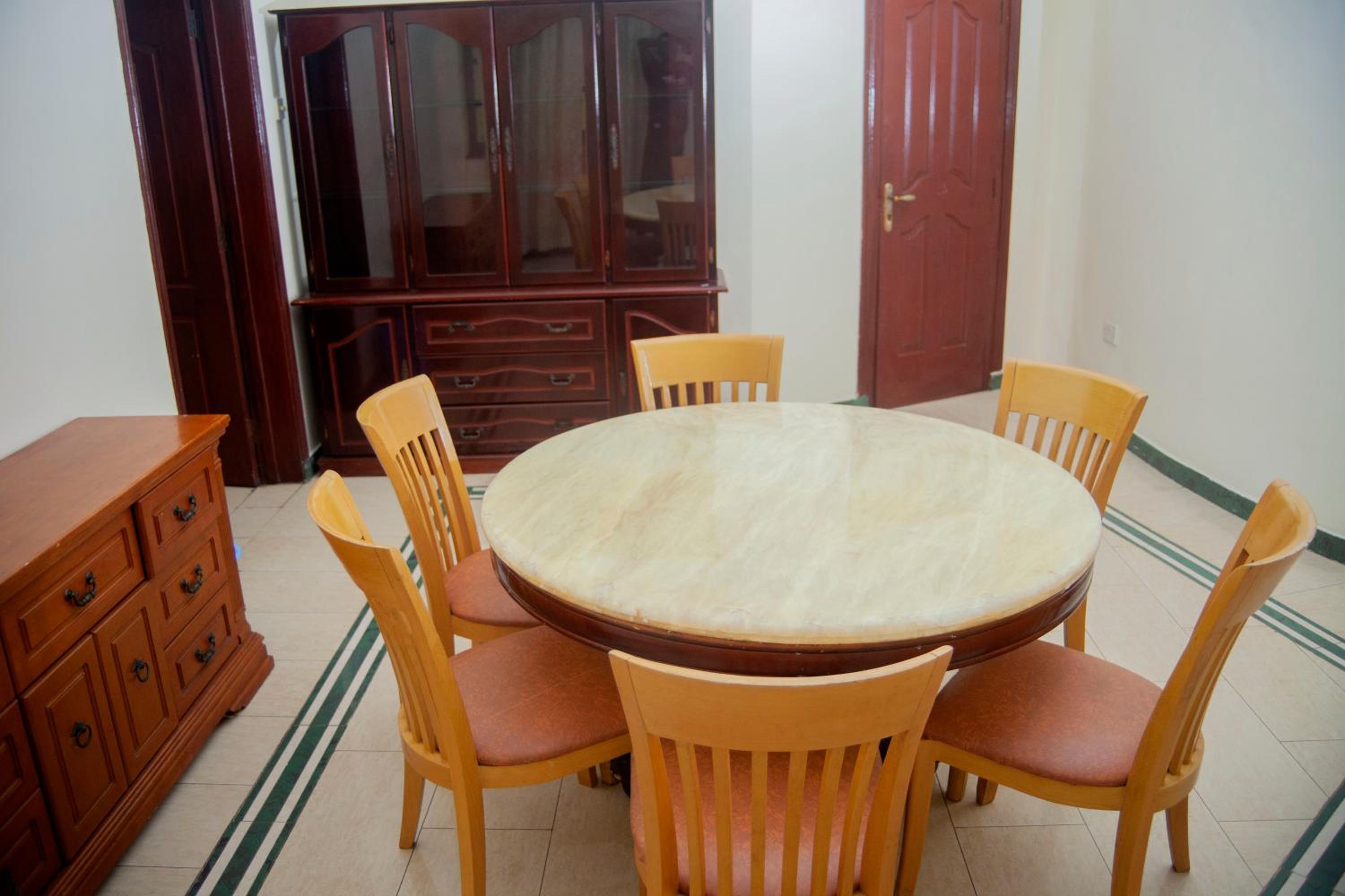 Luxury Apartment with Ocean View in Oyster Bay view 5