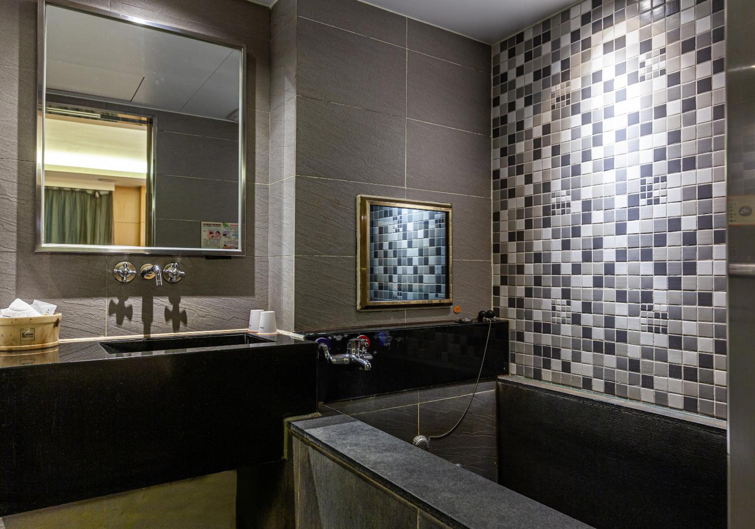 168 Motel-PingZhen