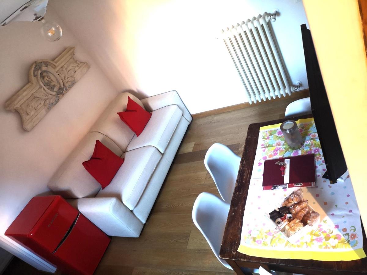 Historical and Luxury Apartment photo 2