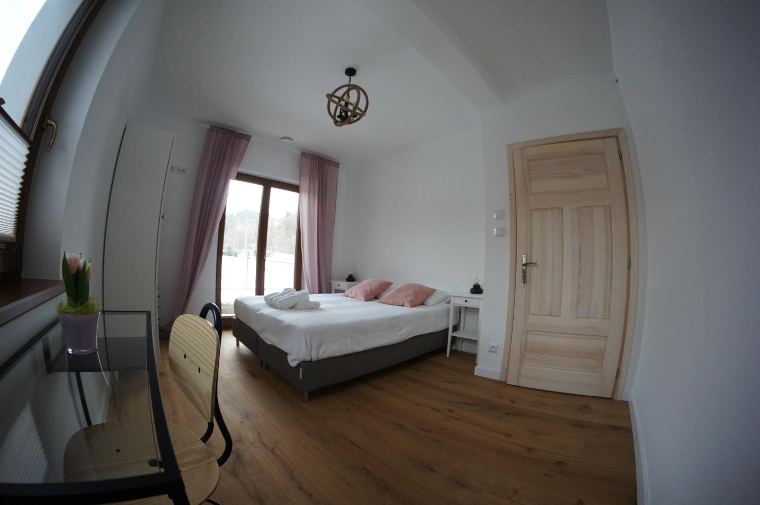Photo 46