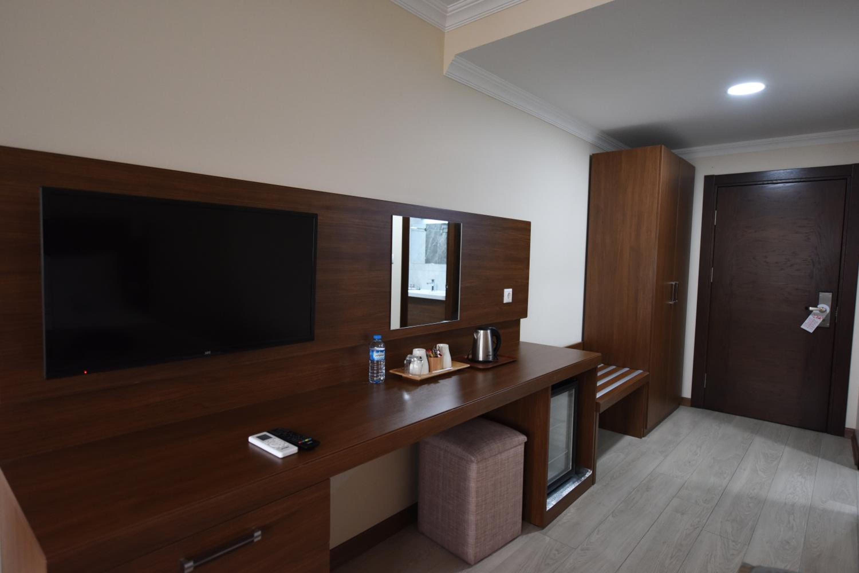 Asal Hotel - Image 30