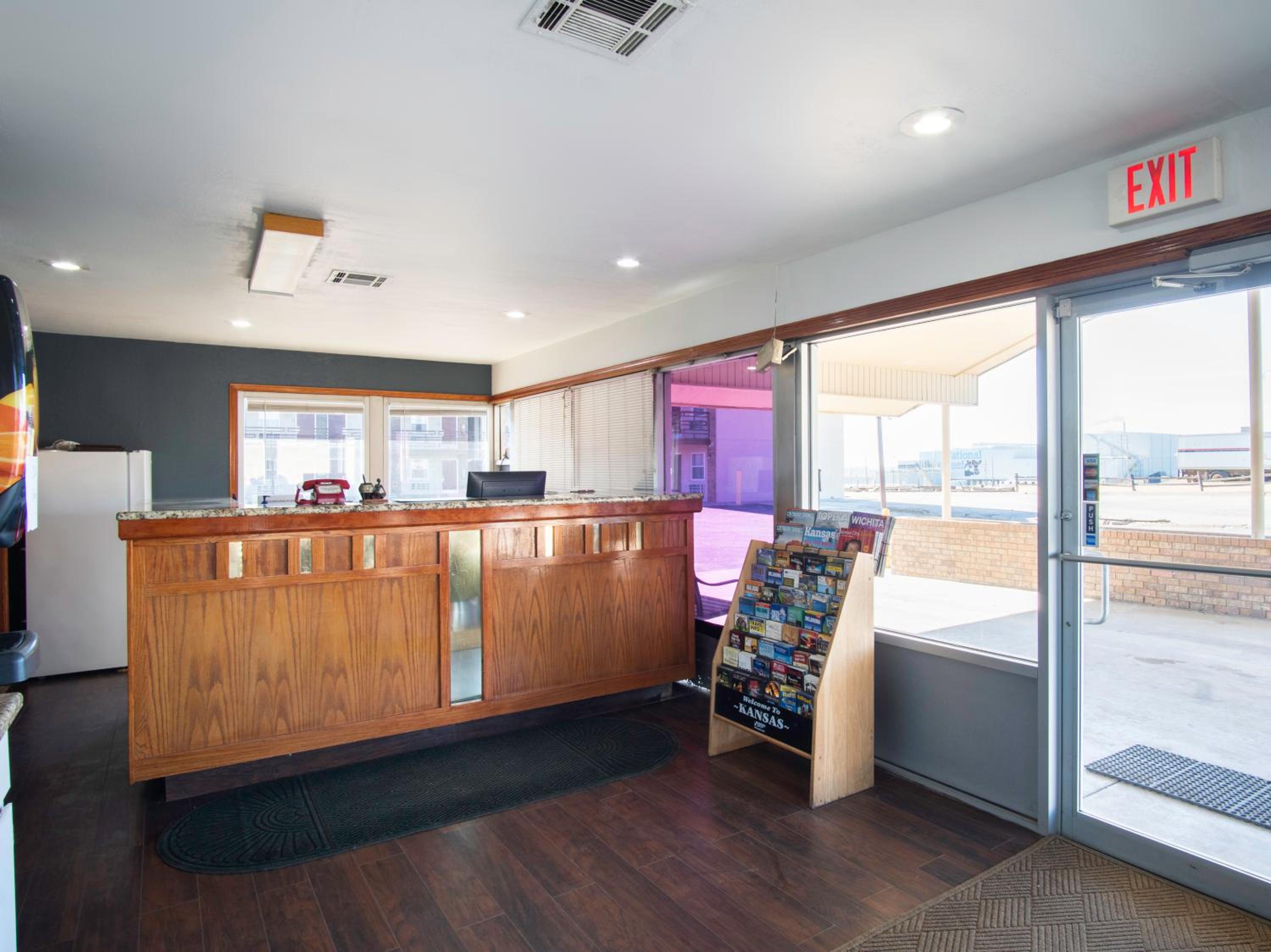 Dodge City Vacations - Nendels Inn  Suites Dodge City Airport - Property Image 3