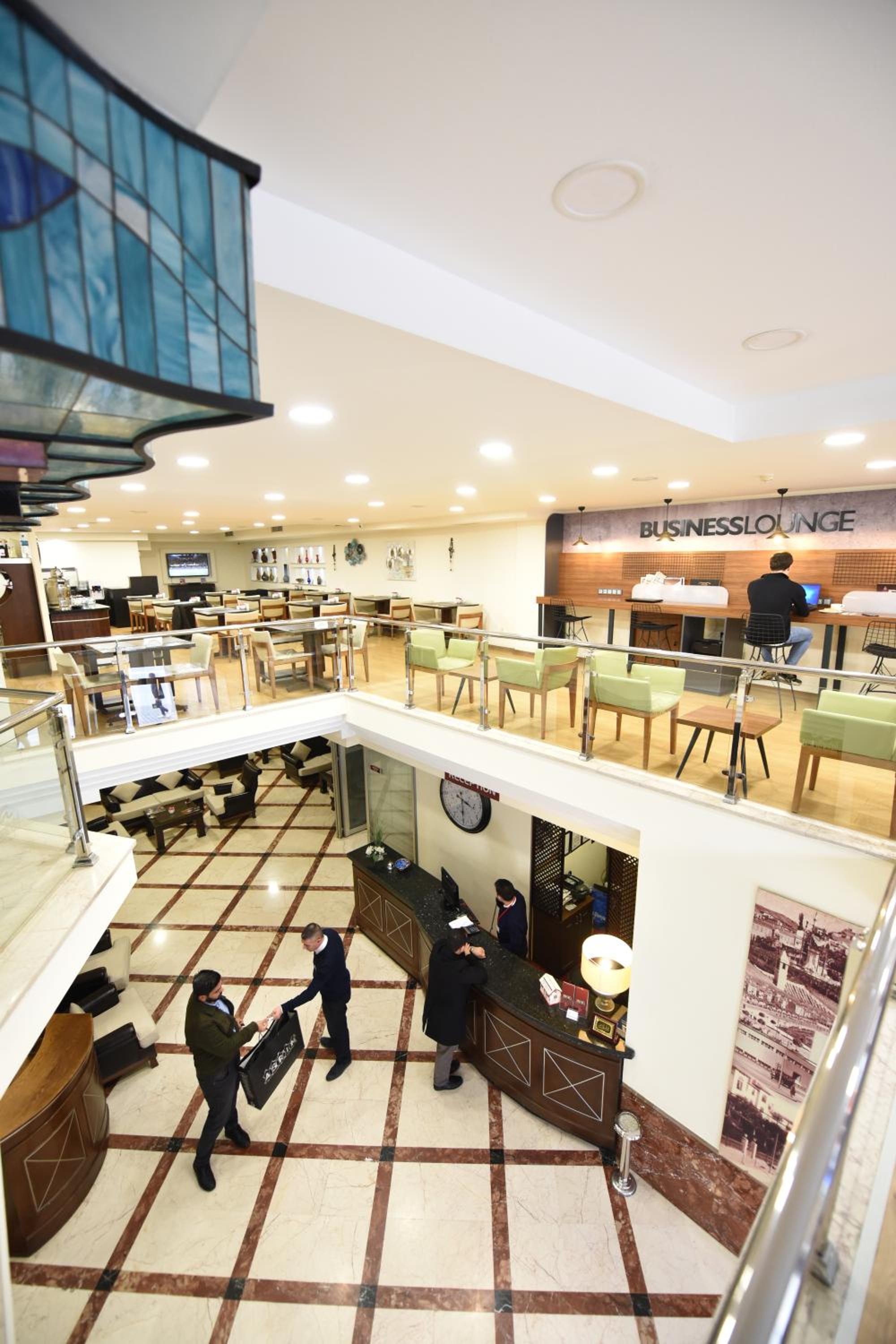 Asal Hotel - Image 10