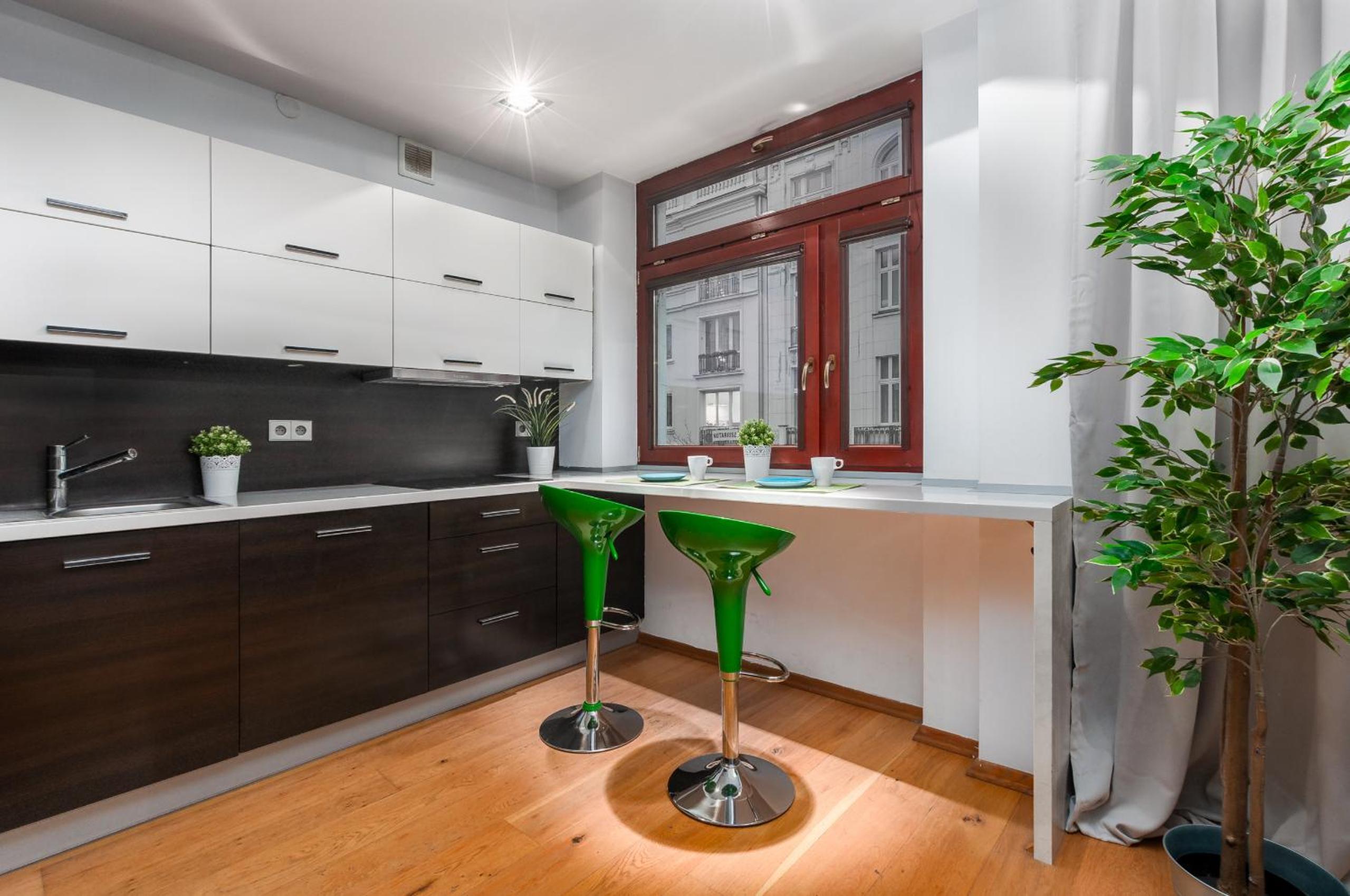Apartment Hoża City Center by Noclegi Renters view 4