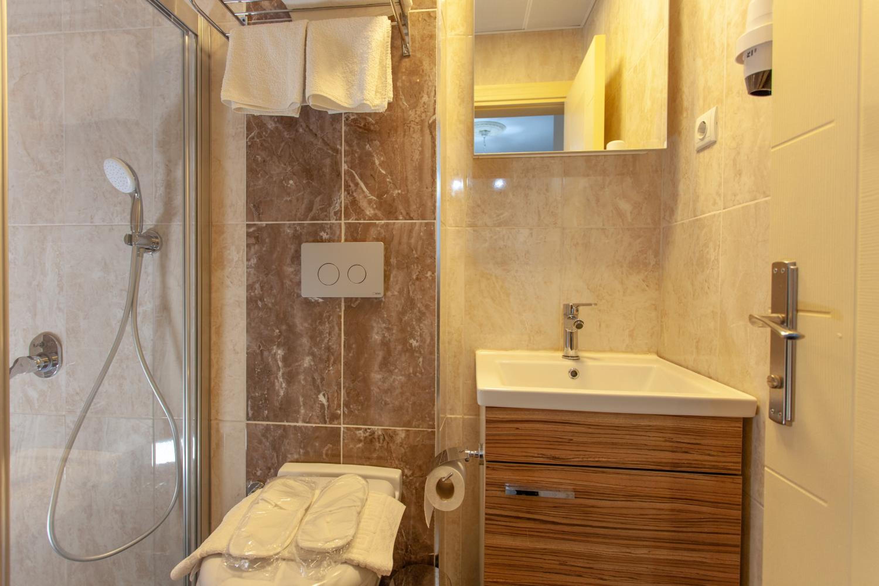 Ozmen Hotel - Image 17