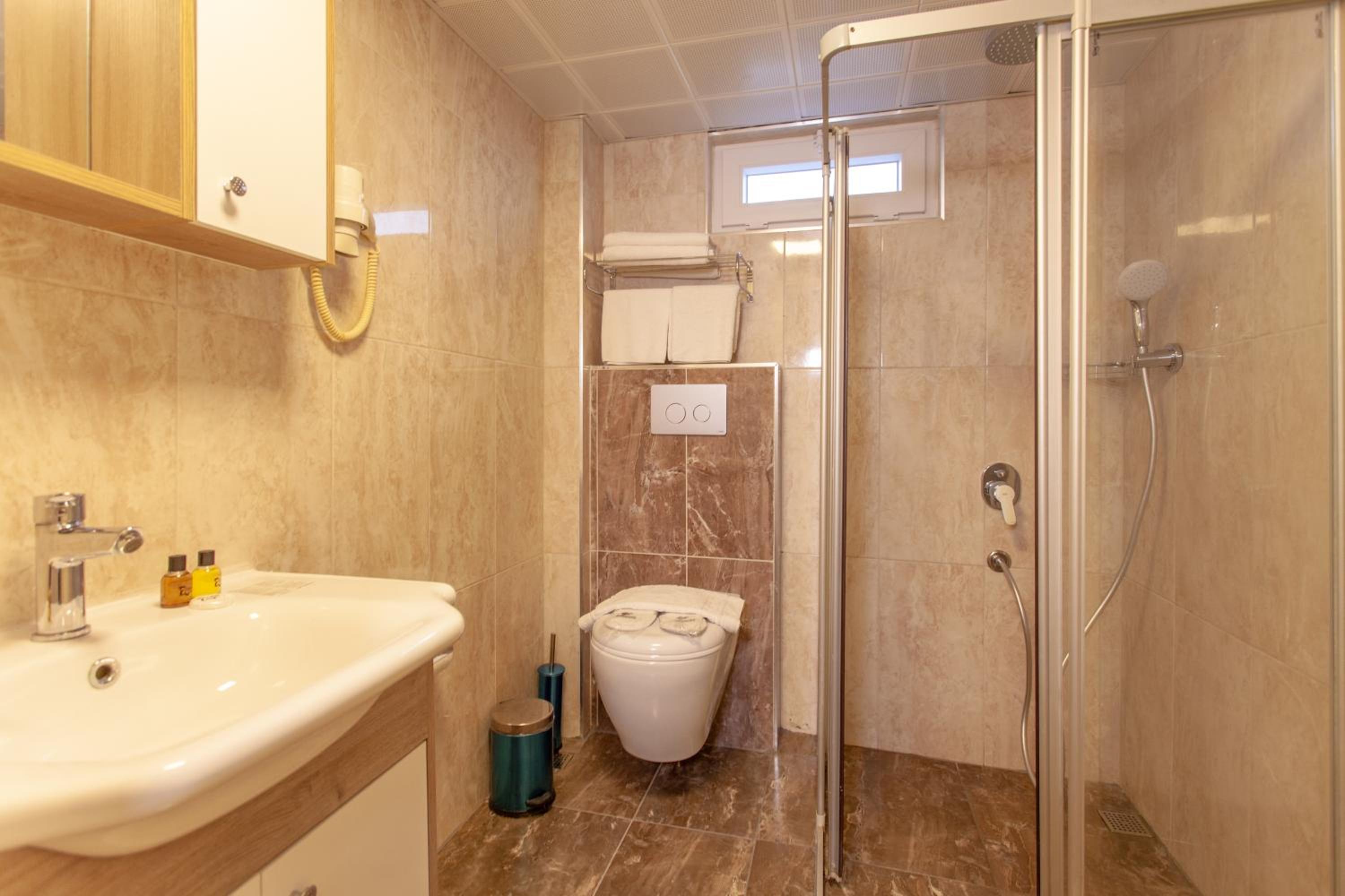 Ozmen Hotel - Image 15