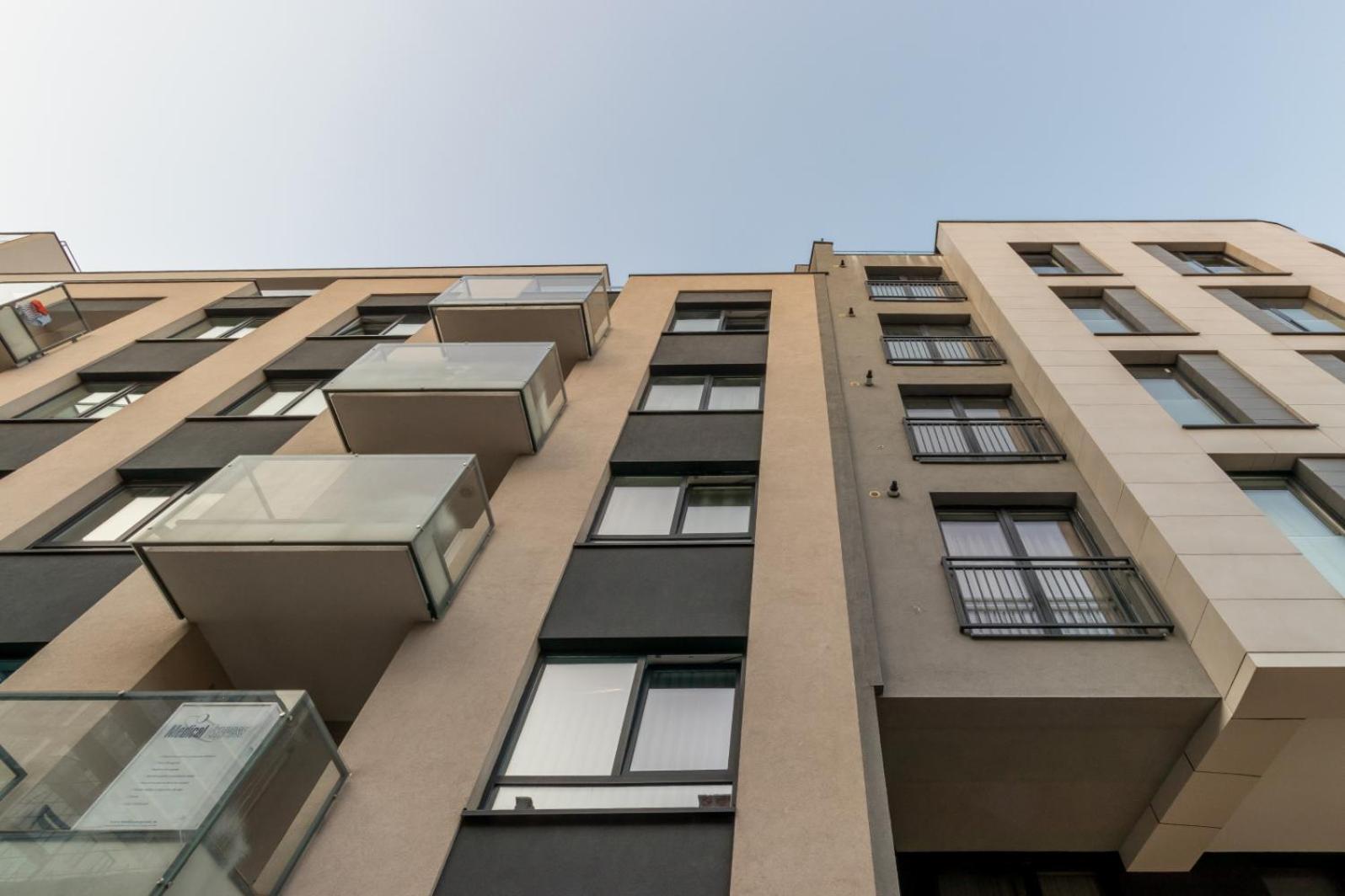 Hotel Modern Downtown Apartment - Image 1