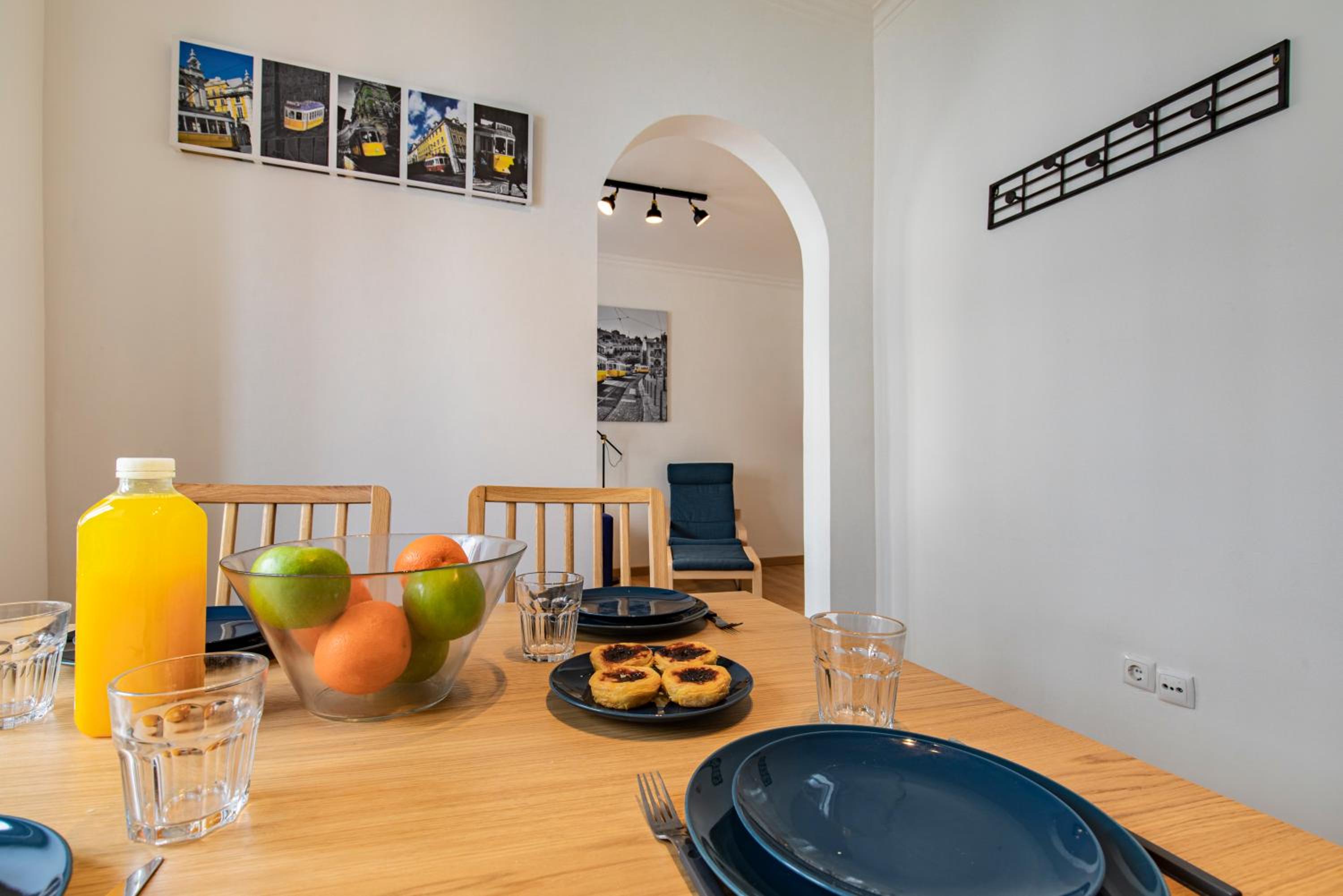 3 bedroom apt near Av. Liberdade view 3