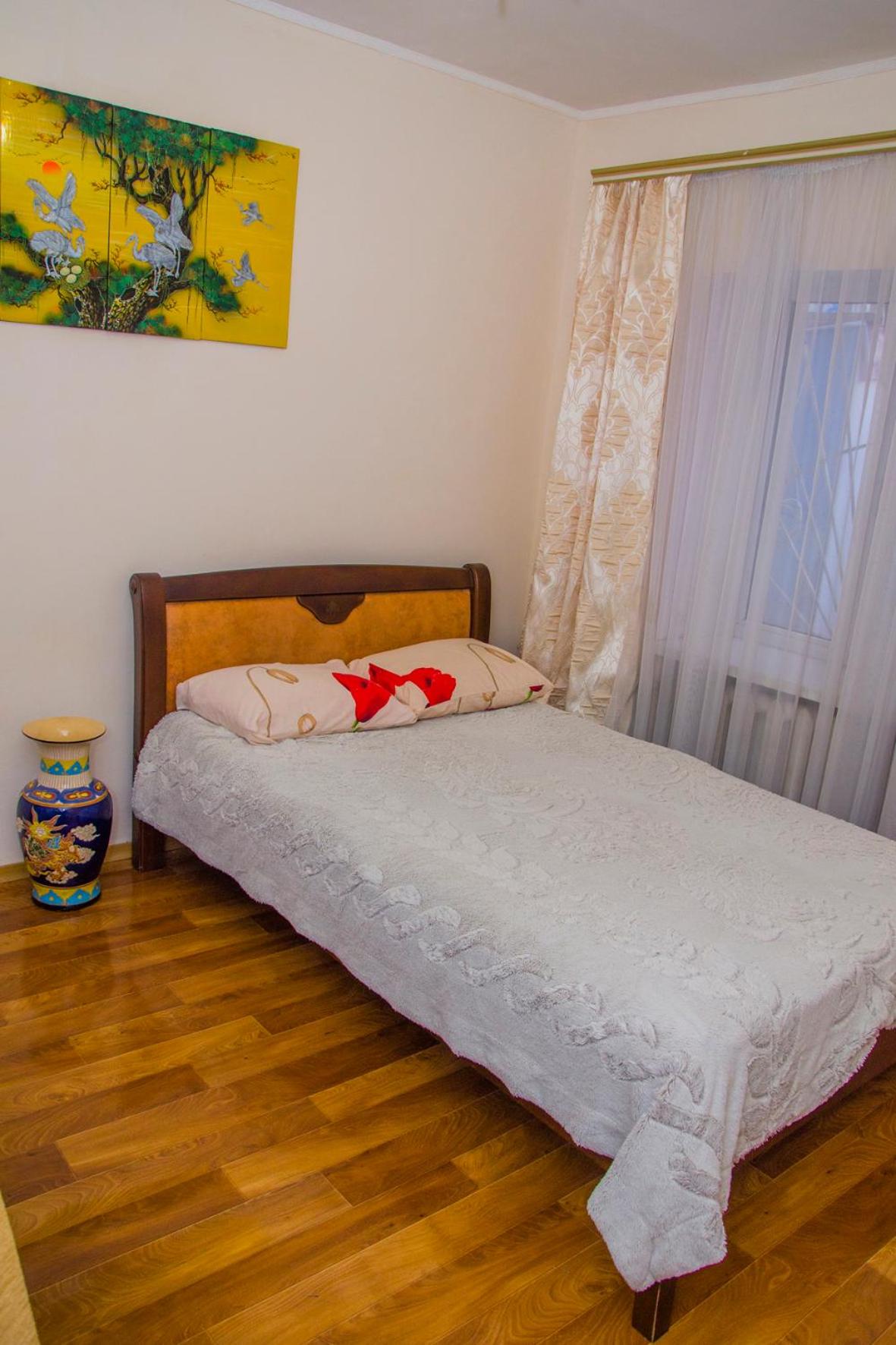 Apartment on Malaya Arnautskaya 21