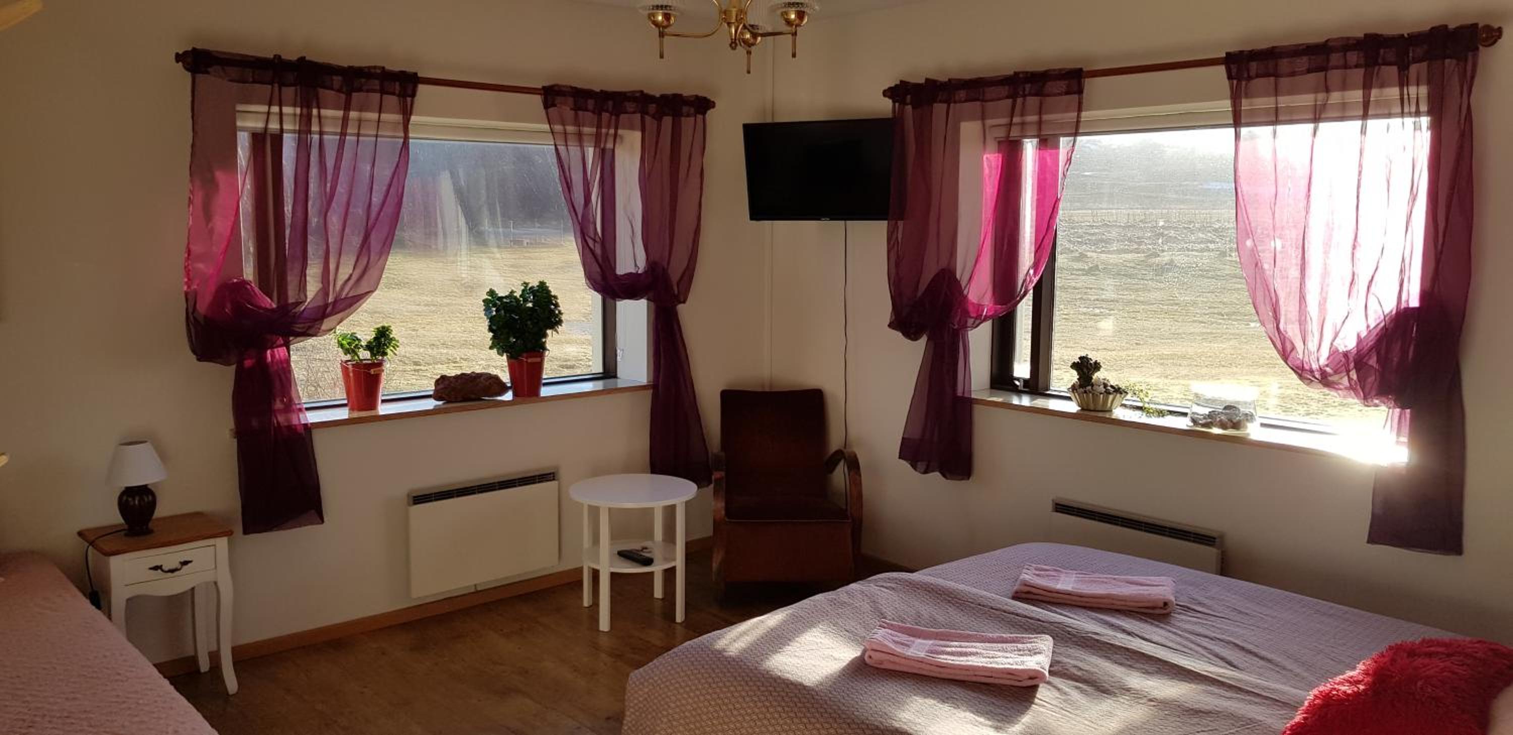 Mjóanes accommodation