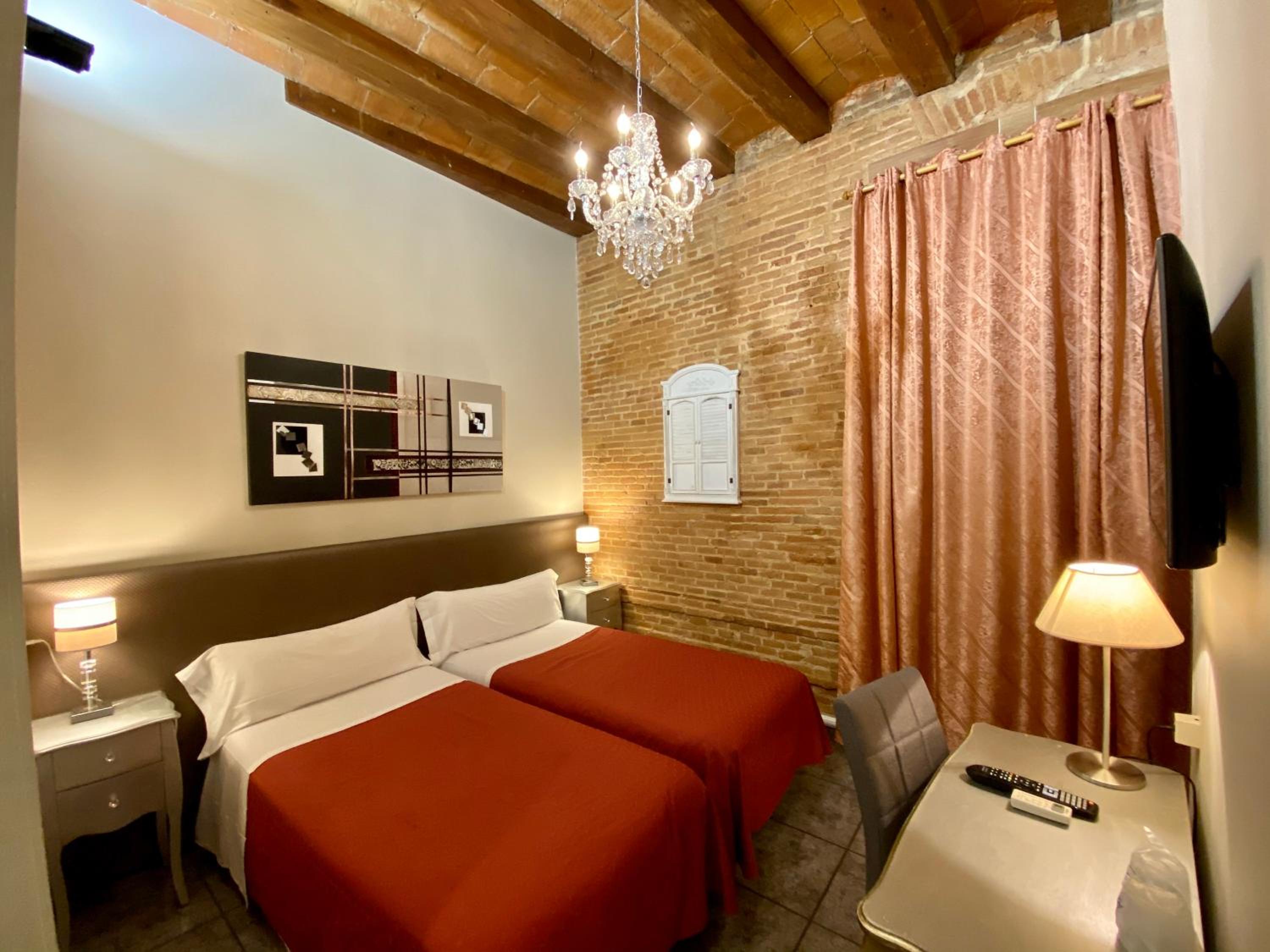 Hostal Orleans