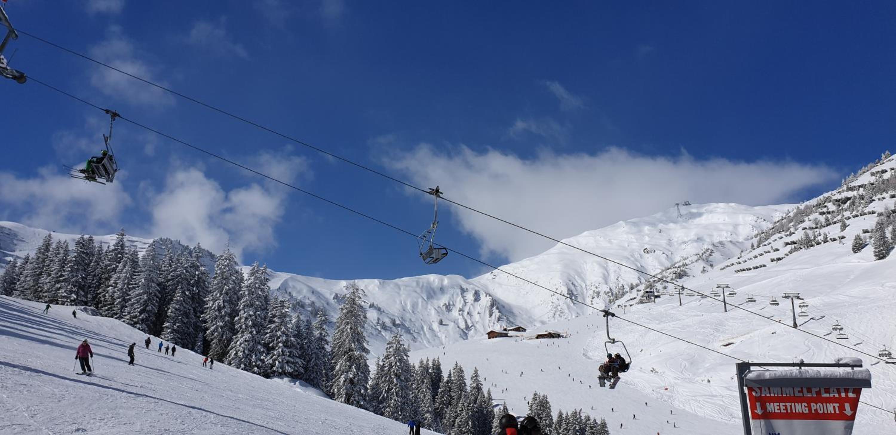 Appartementhaus Mayrhofen by PiaundDirk