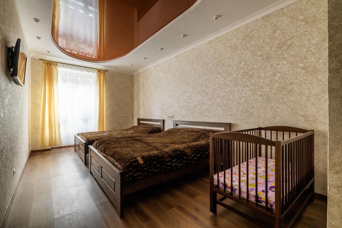 Kyivska Apartments view 3