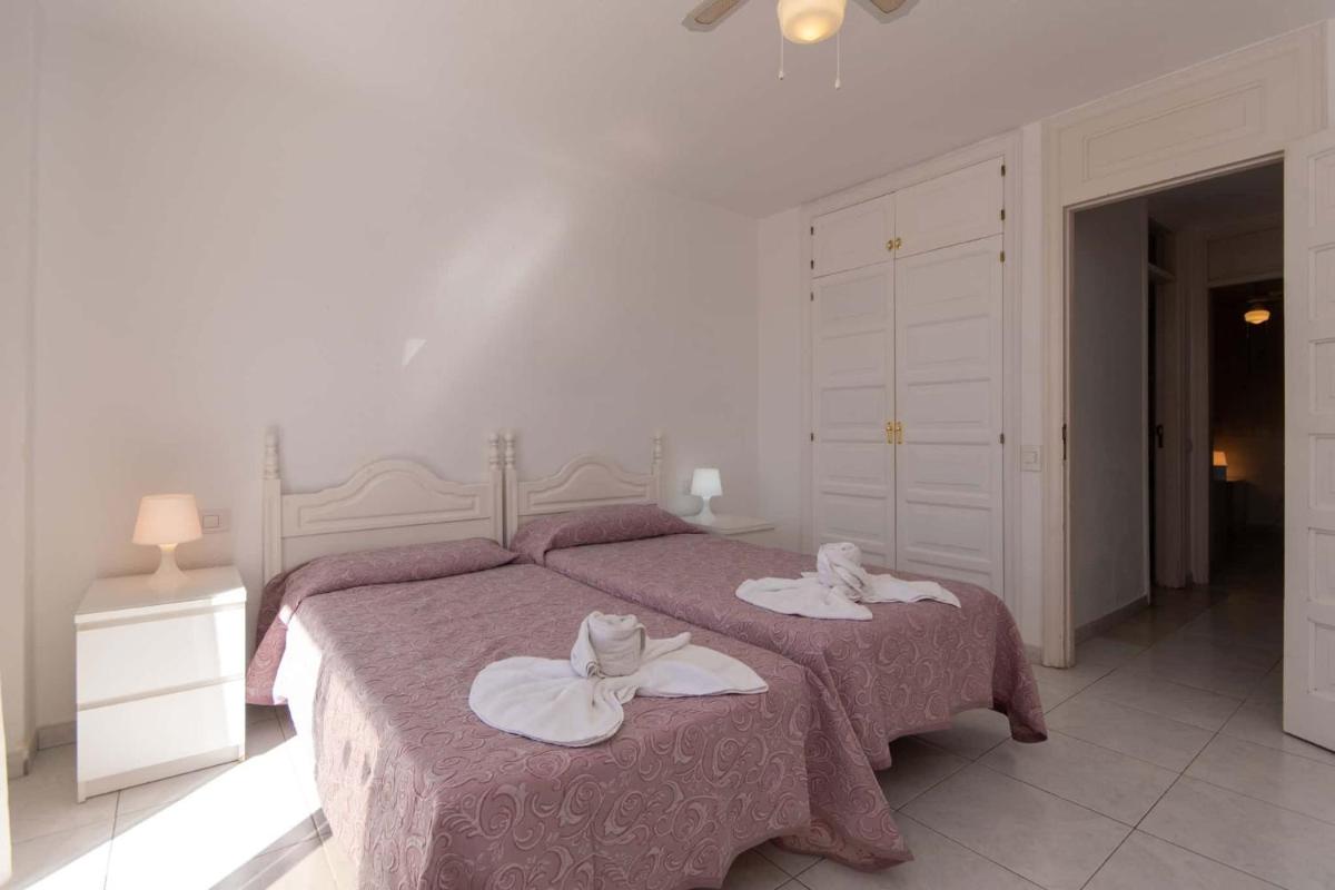 Park Santiago II 155 - Two Bed photo 4
