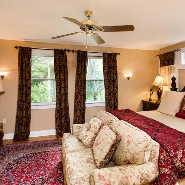 Cedar Crest Inn