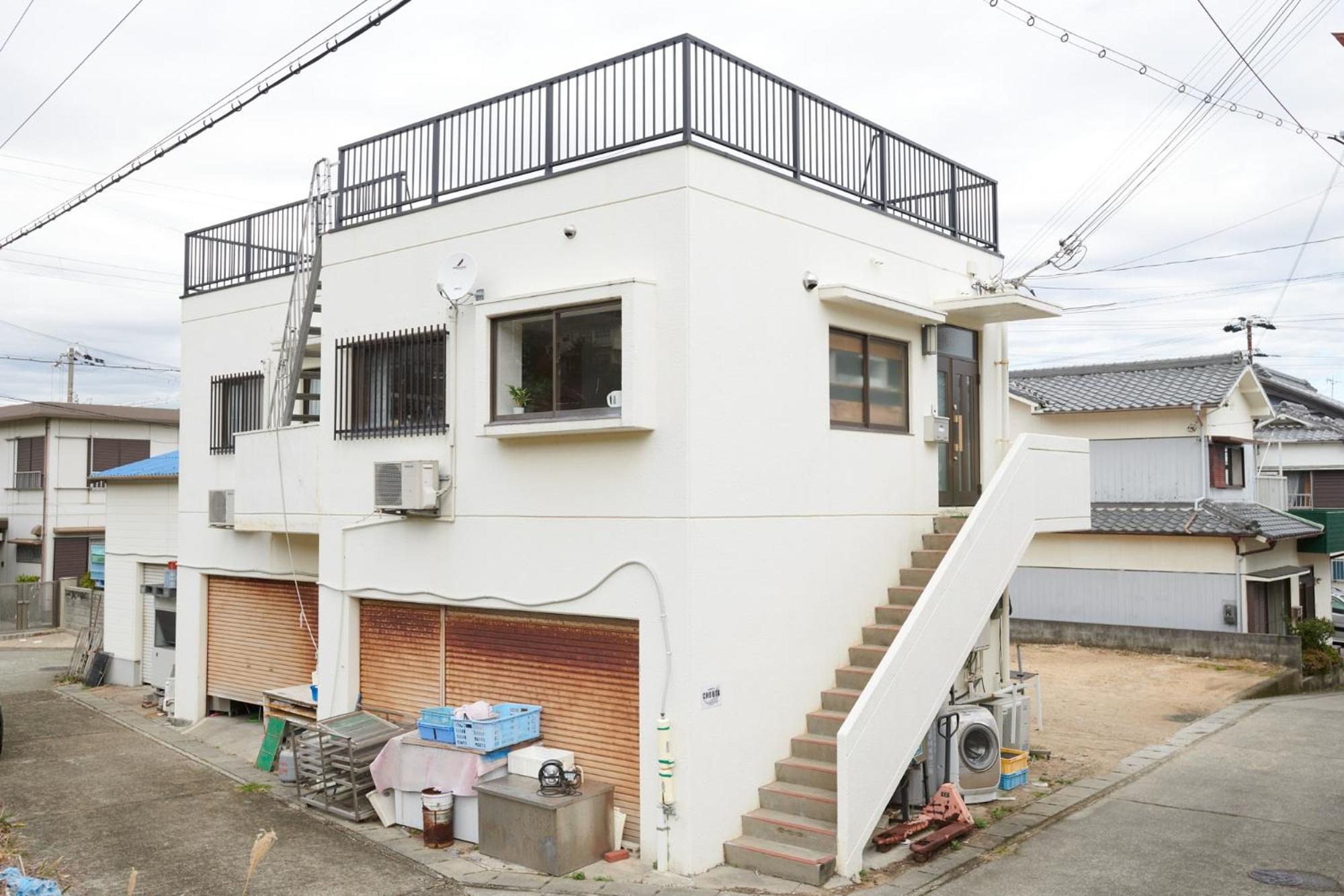 Hotel Awaji Portside Holiday Home CHOUTA - Self Check-In Only - Image 1