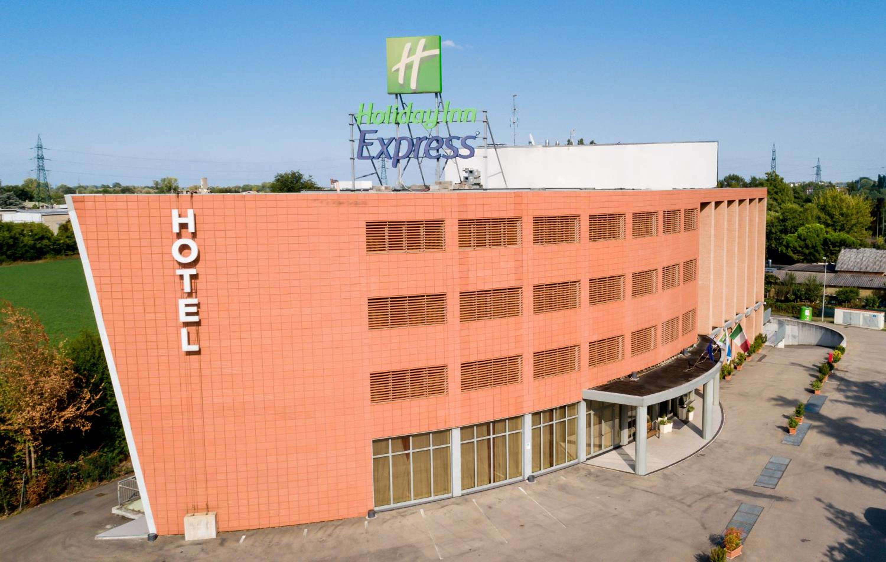 Hotel Holiday Inn Express Parma, an IHG Hotel - Image 1
