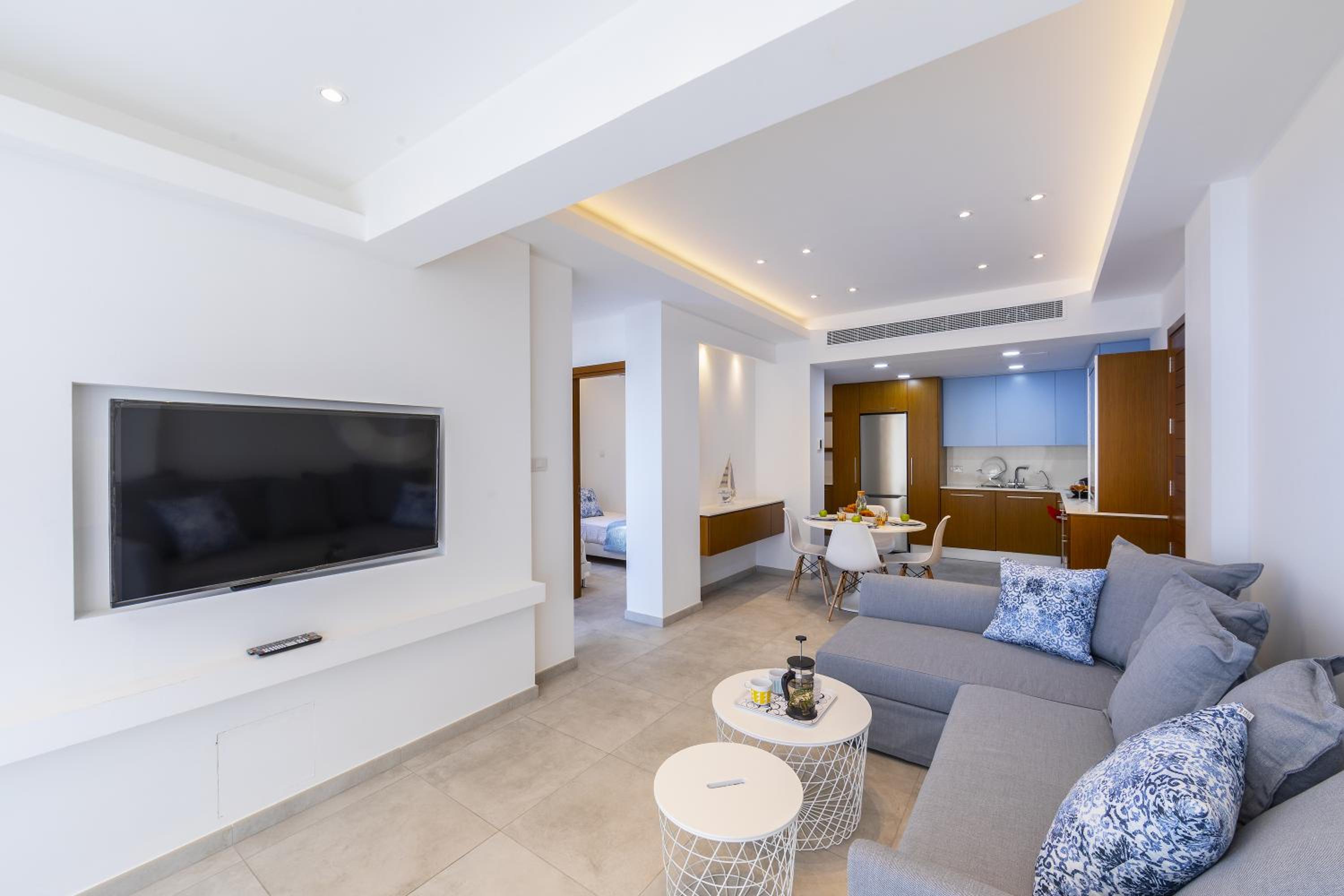 Mackenzie Castella Beachfront Suite view 2