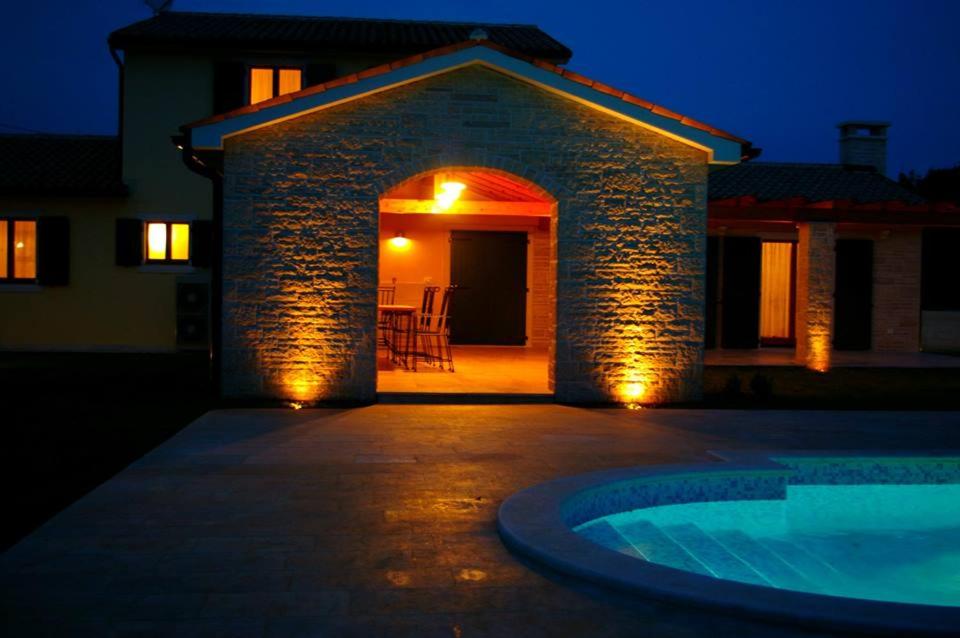 Charming villa Anita with private pool near Pula - WiiBuk view 3
