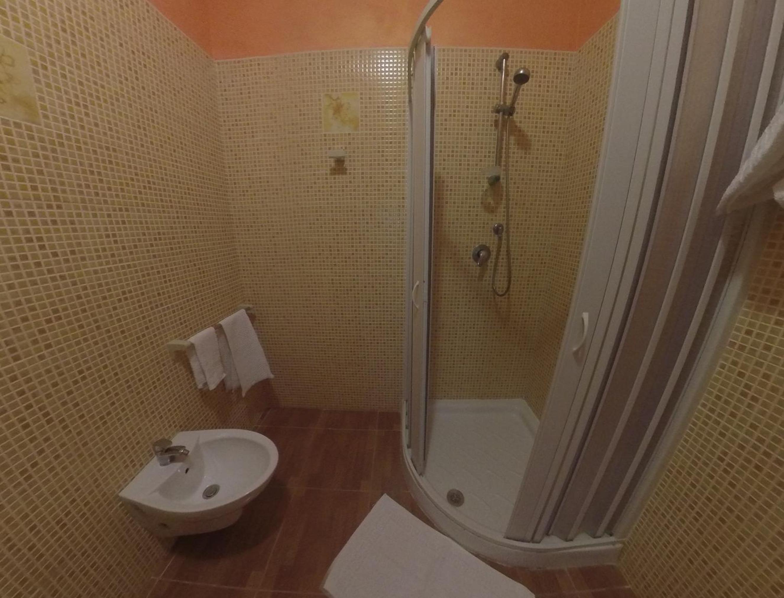 Photo 43