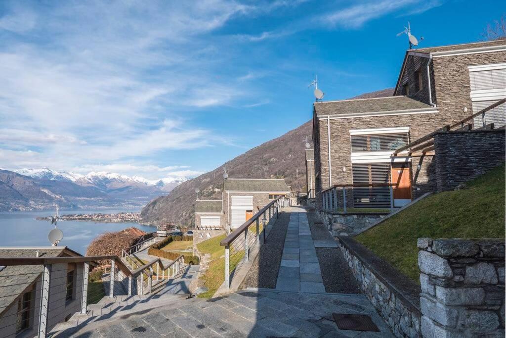 Hotel Magic lake view with beautiful pool area (camelia) - Image 1