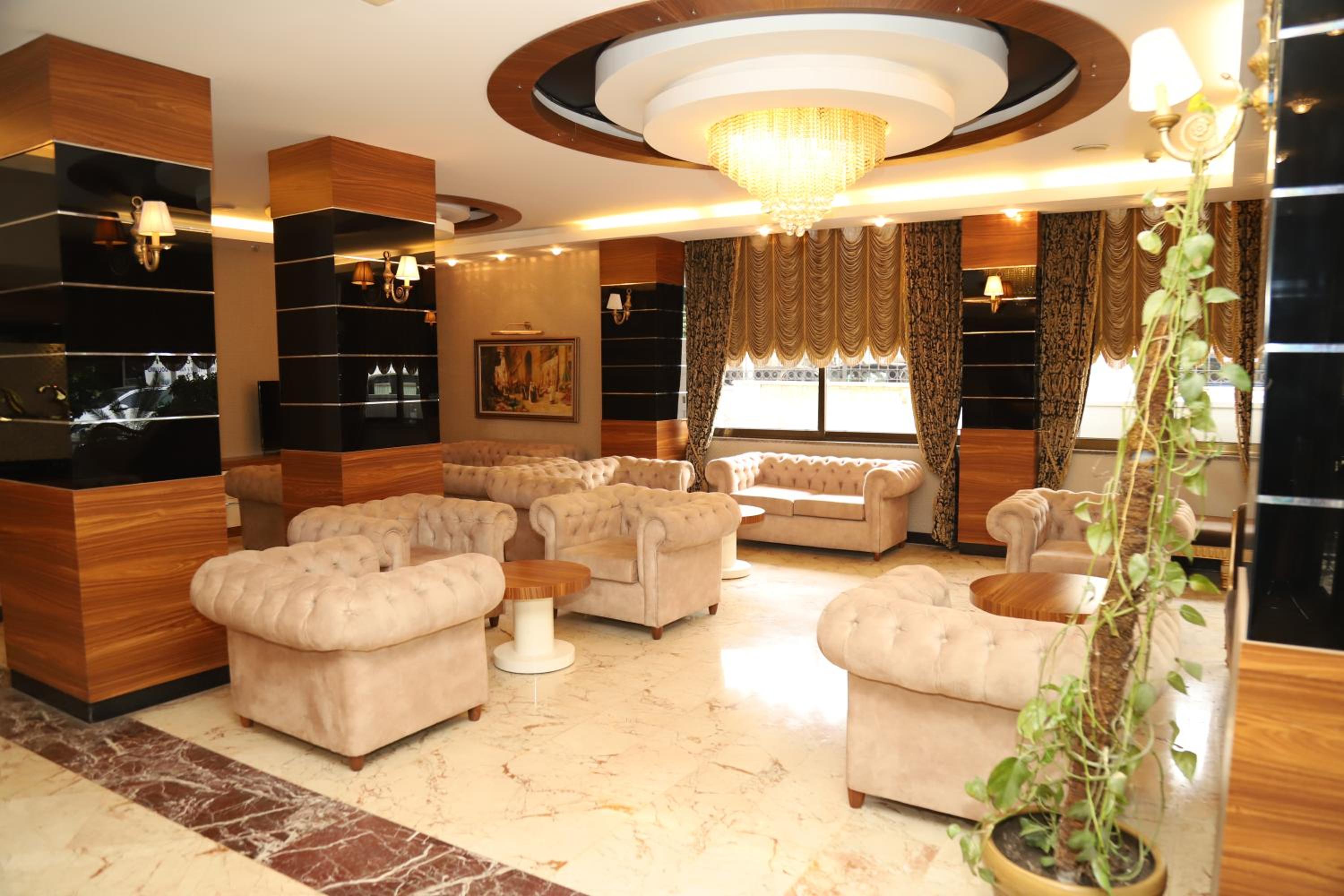 Othello Hotel - Image 29