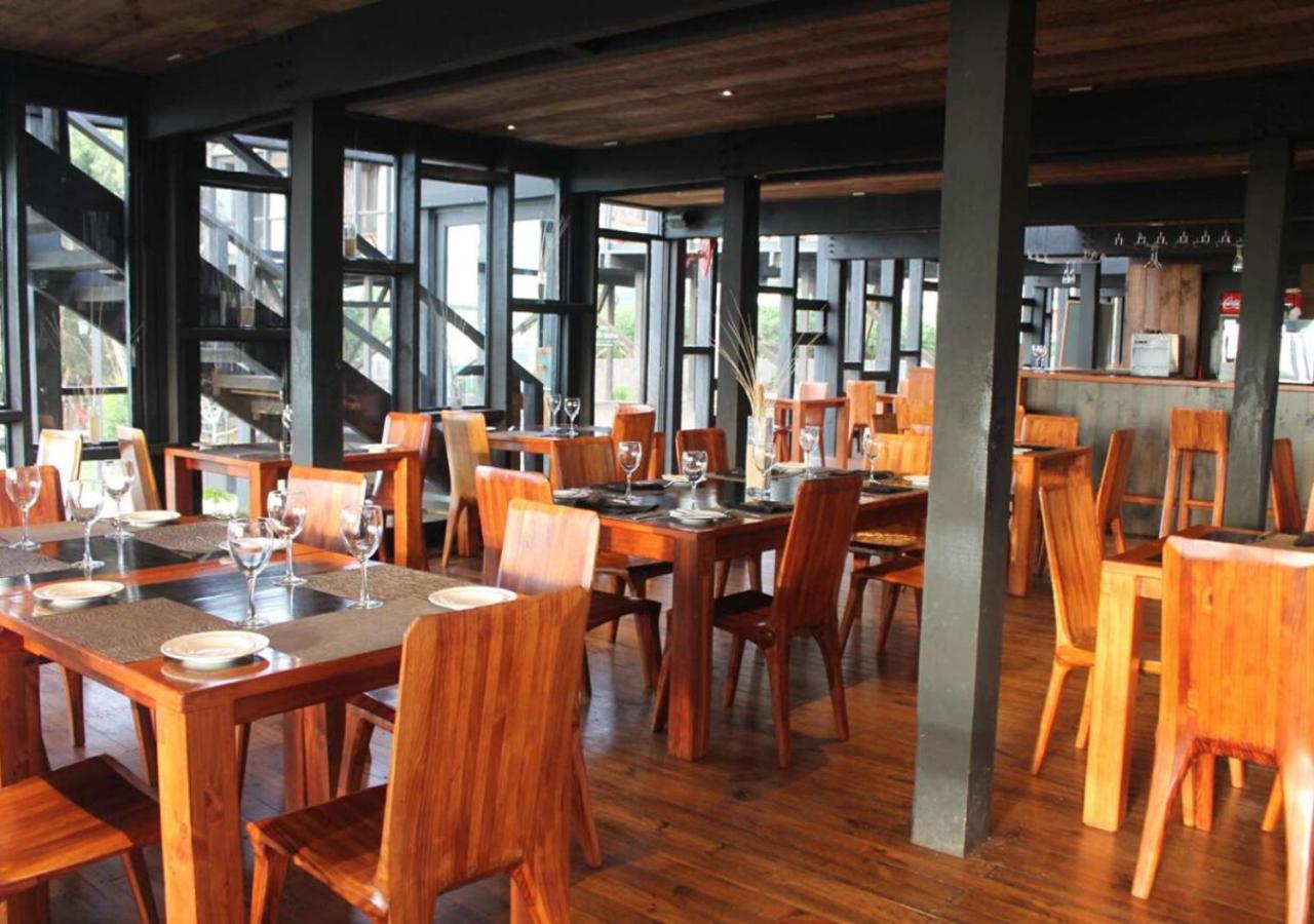 Hotel Punta Sirena