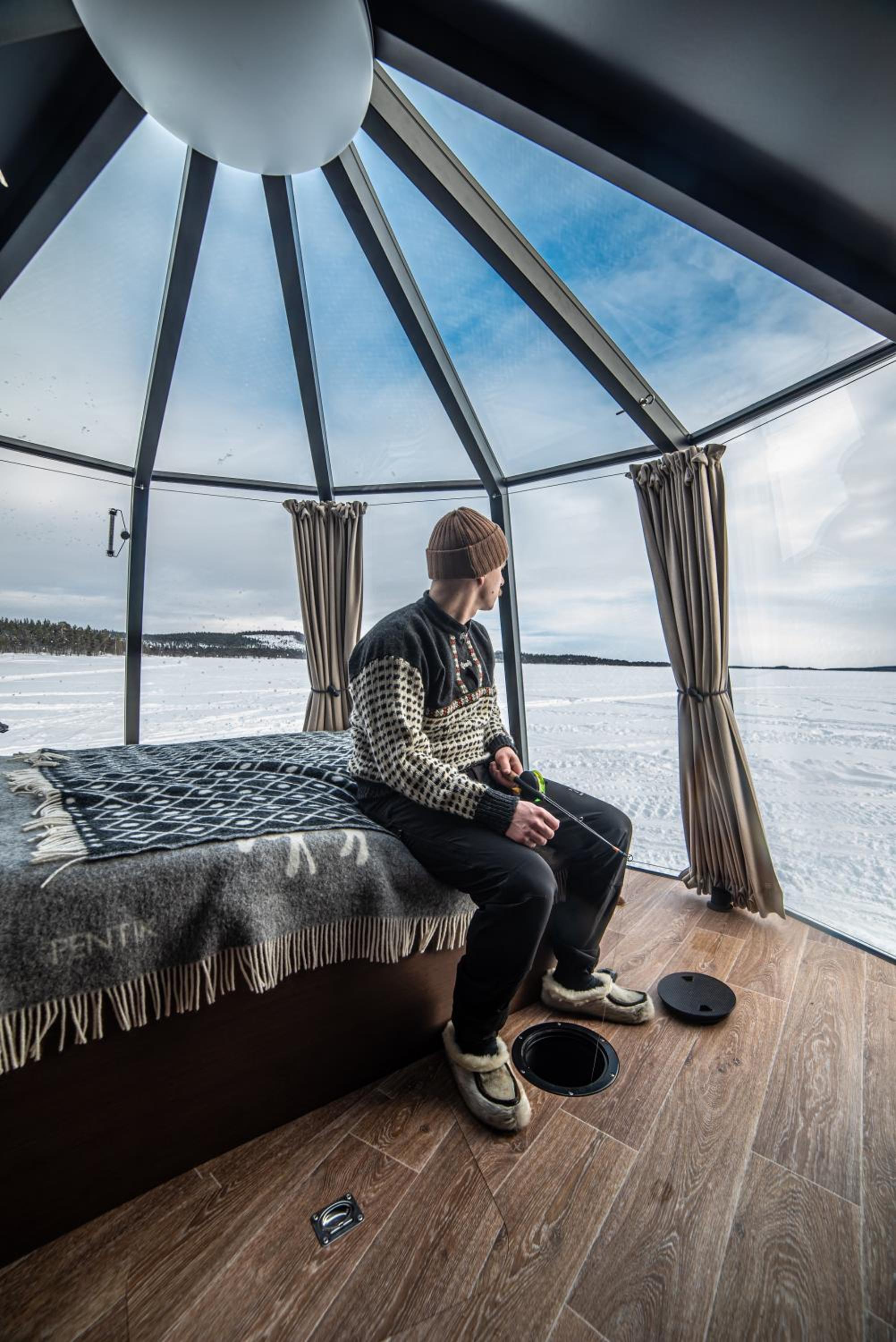 Arctic Guesthouse & Igloos