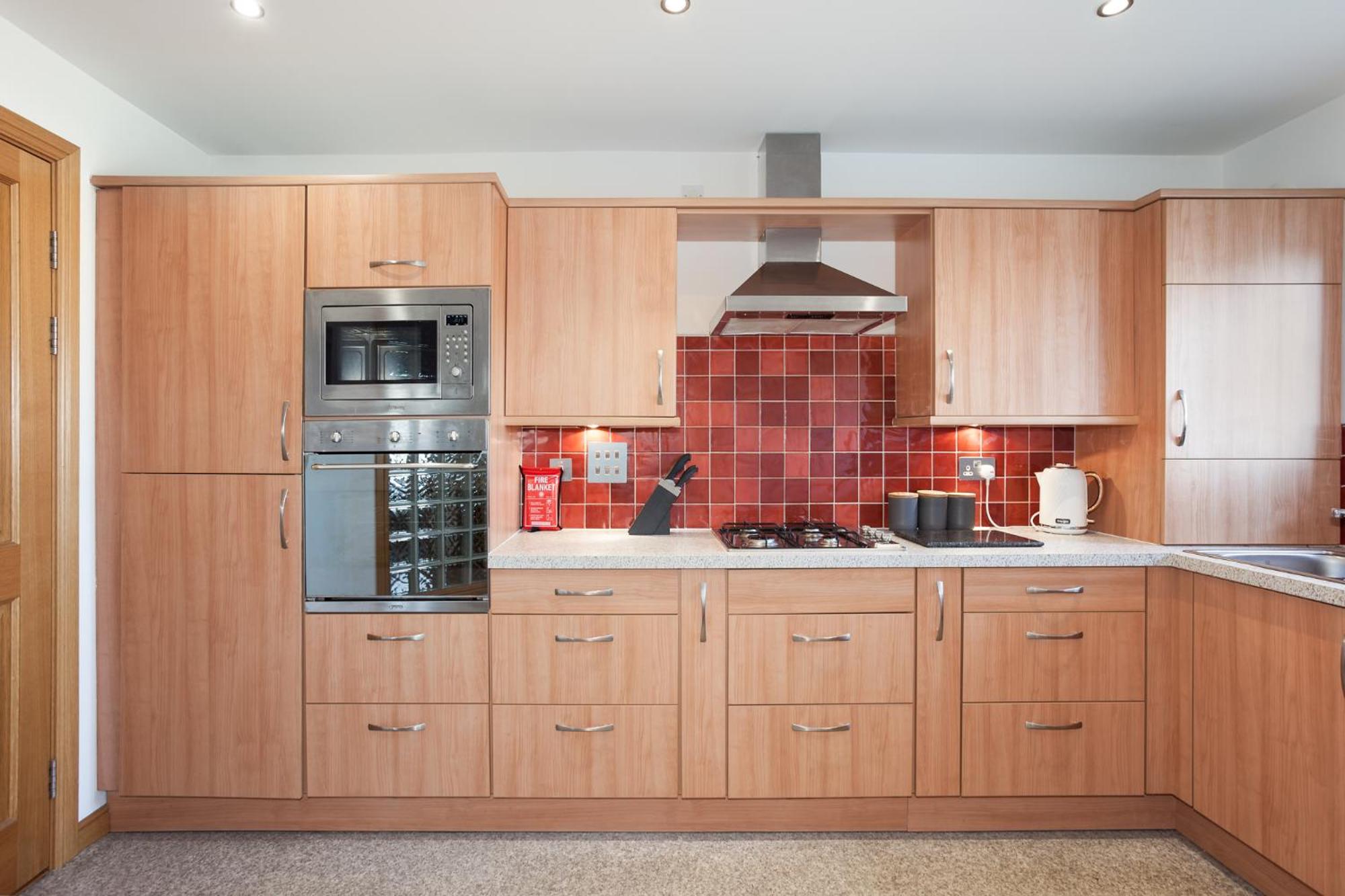 Executive 3 Bed Apartment Aberdeen view 2