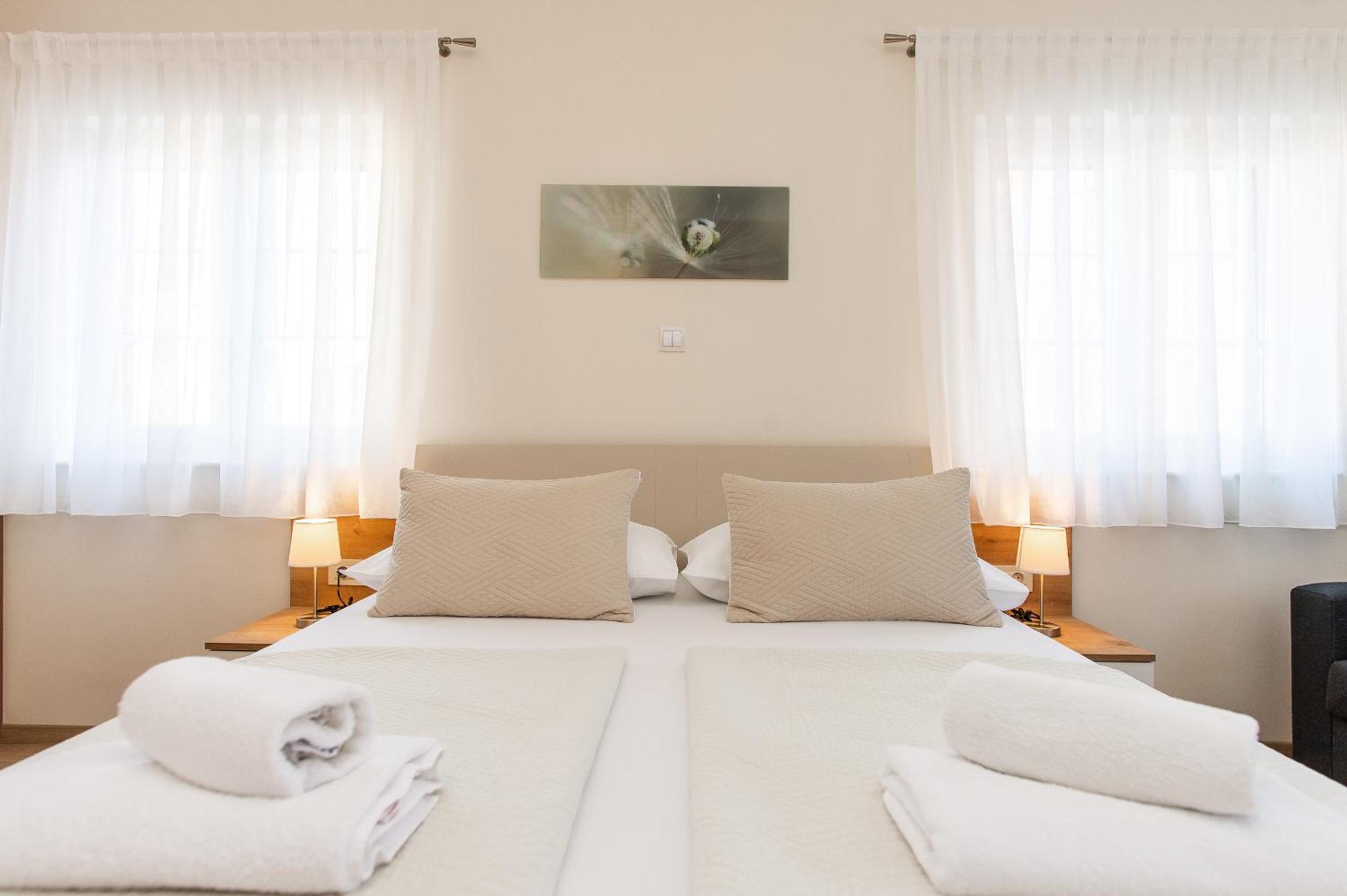 Guest House Ankora view 4