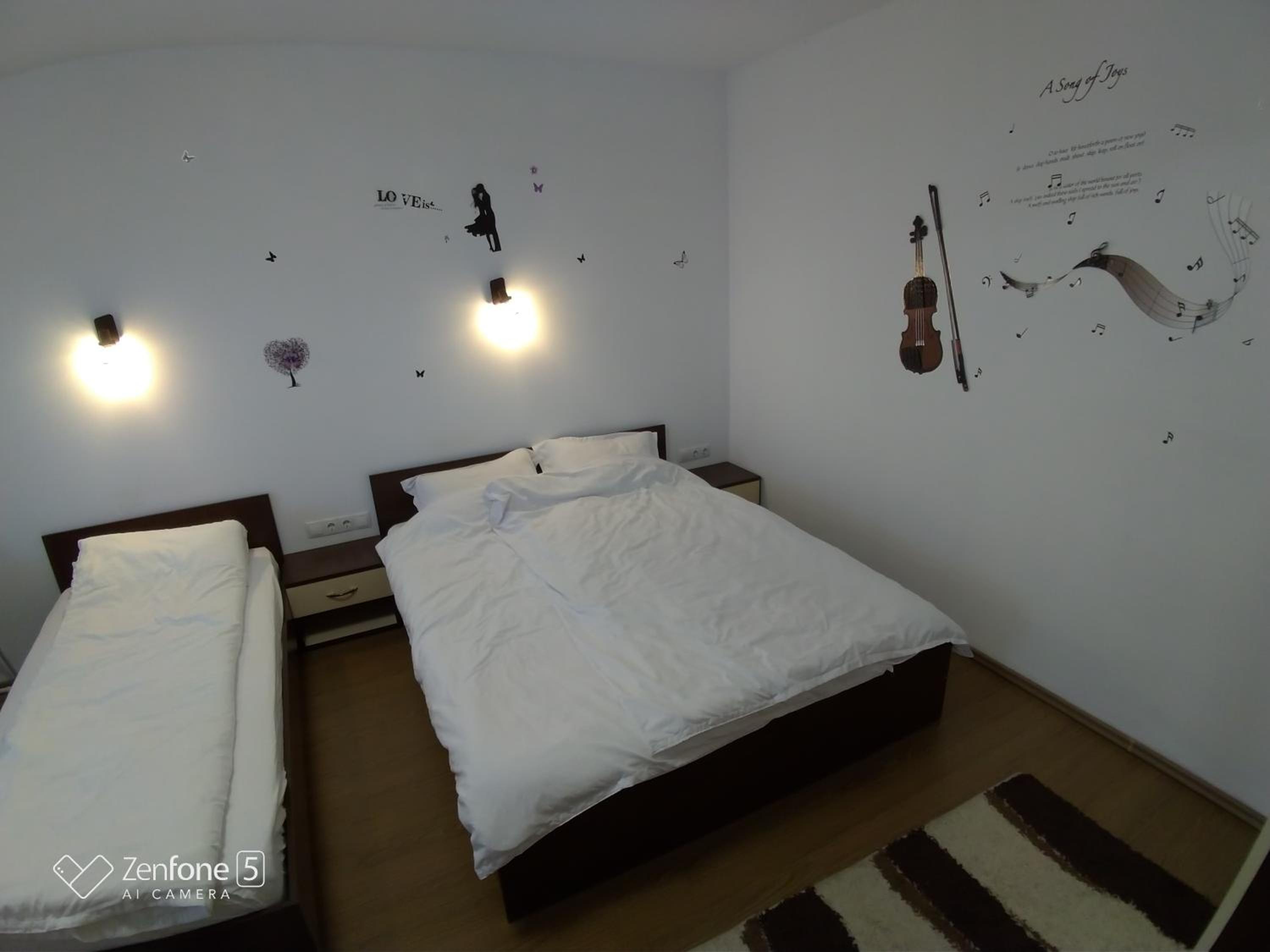 Photo 49