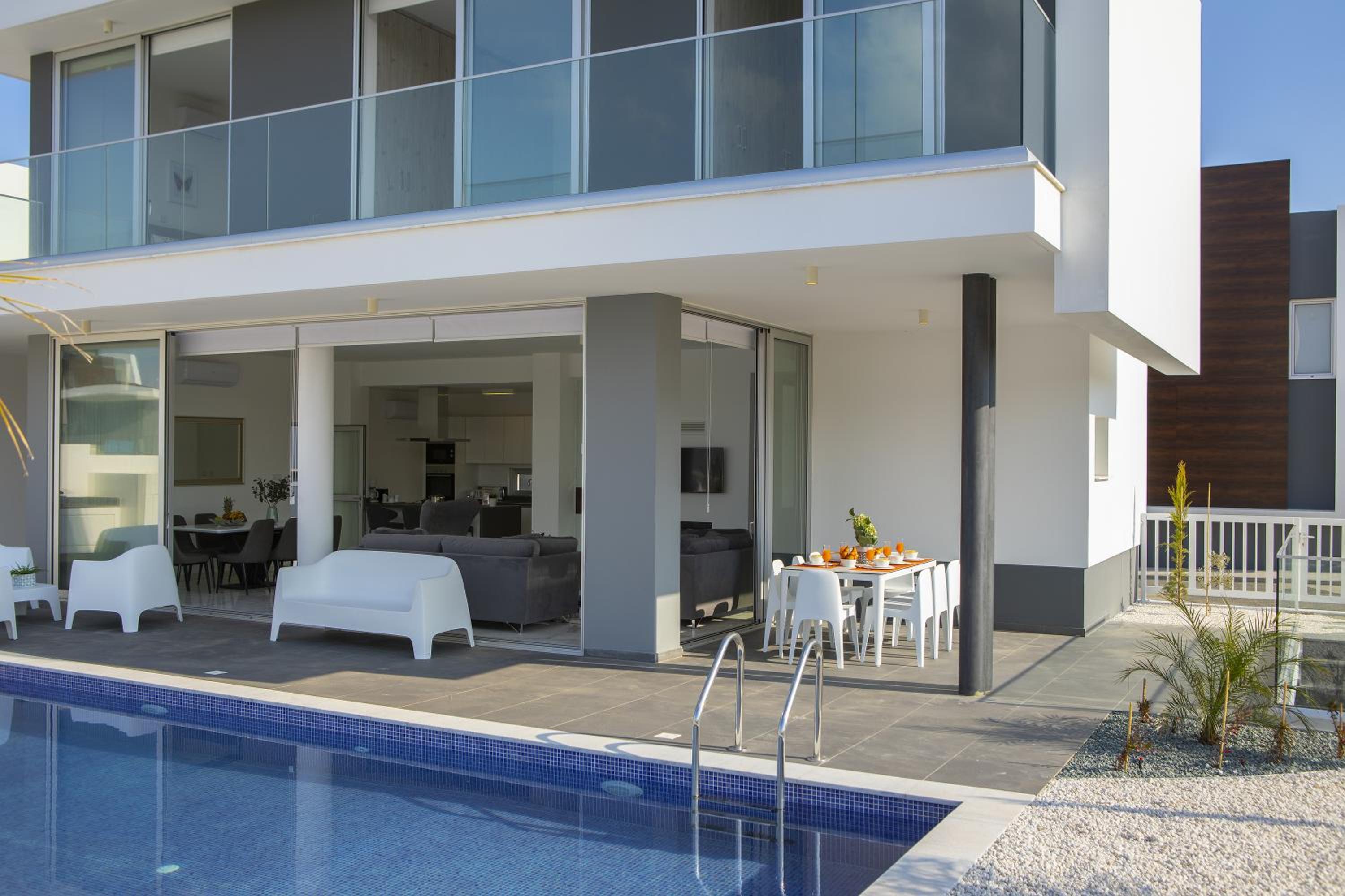 Protaras Olivine Pearl view 4