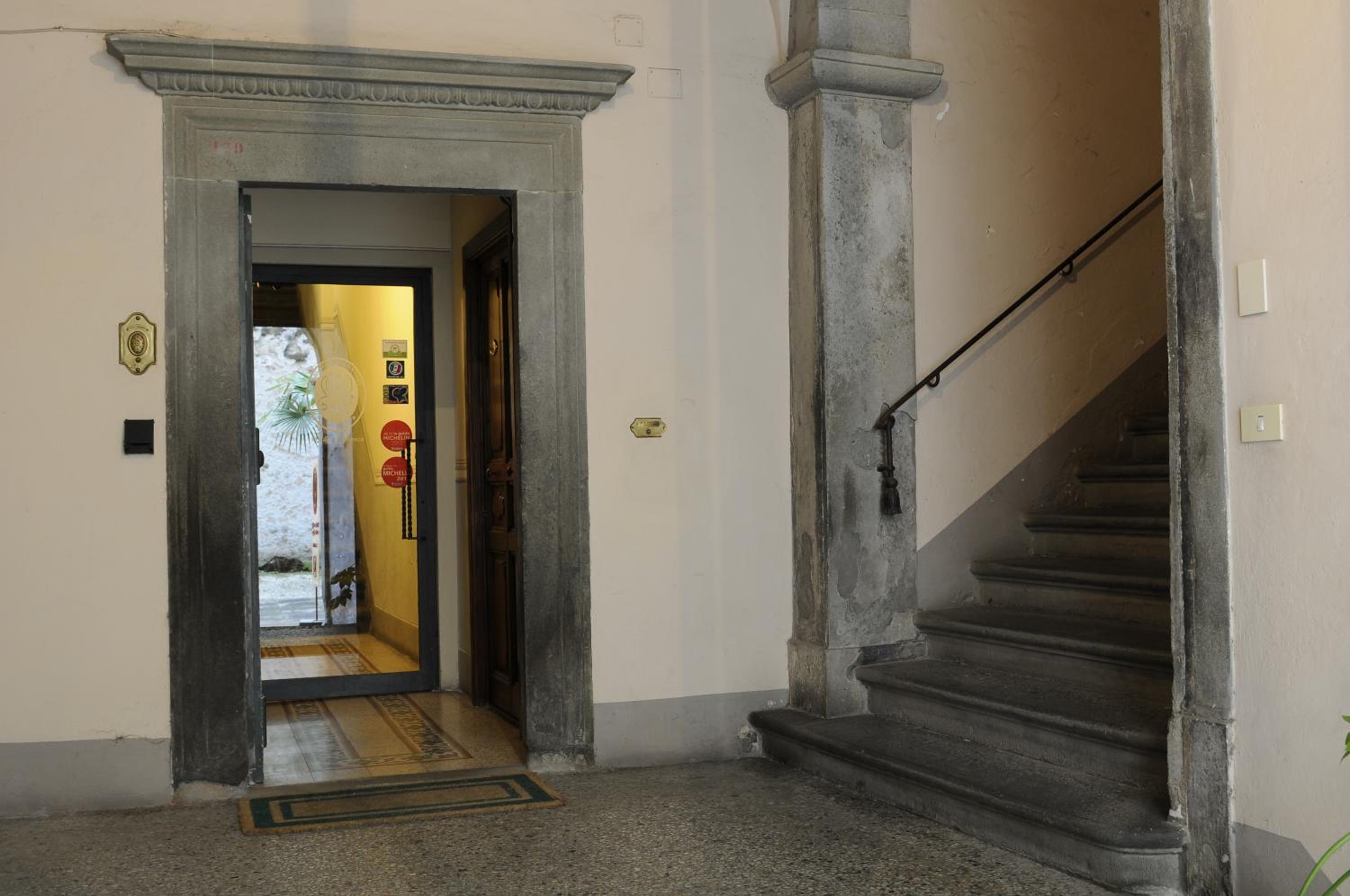 A Palazzo Busdraghi Residenza D'Epoca view 3