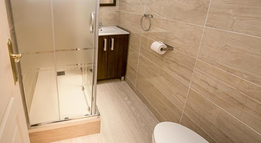 Hostal Balmes Centro