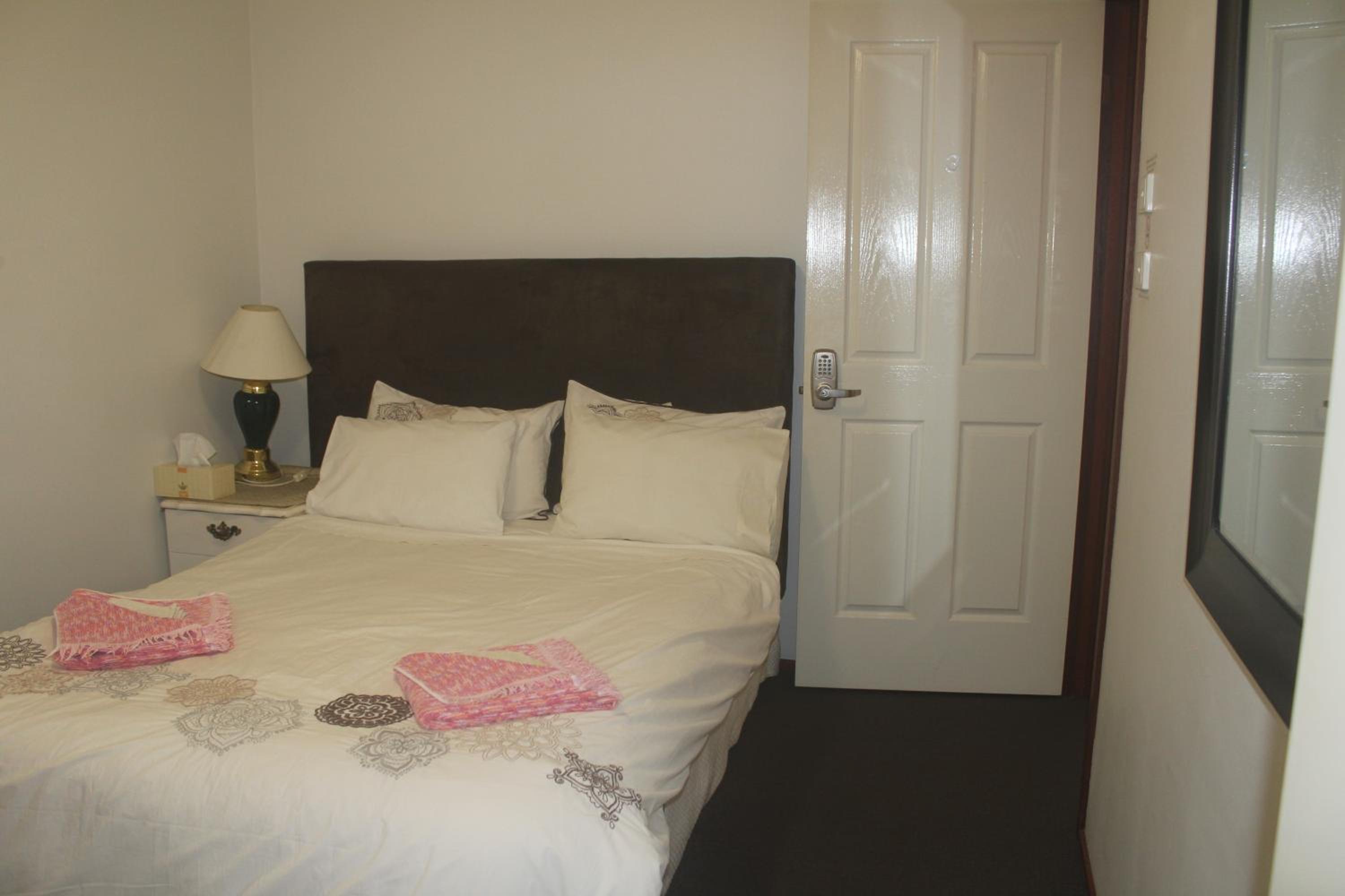 JOHN HUNTER B&B