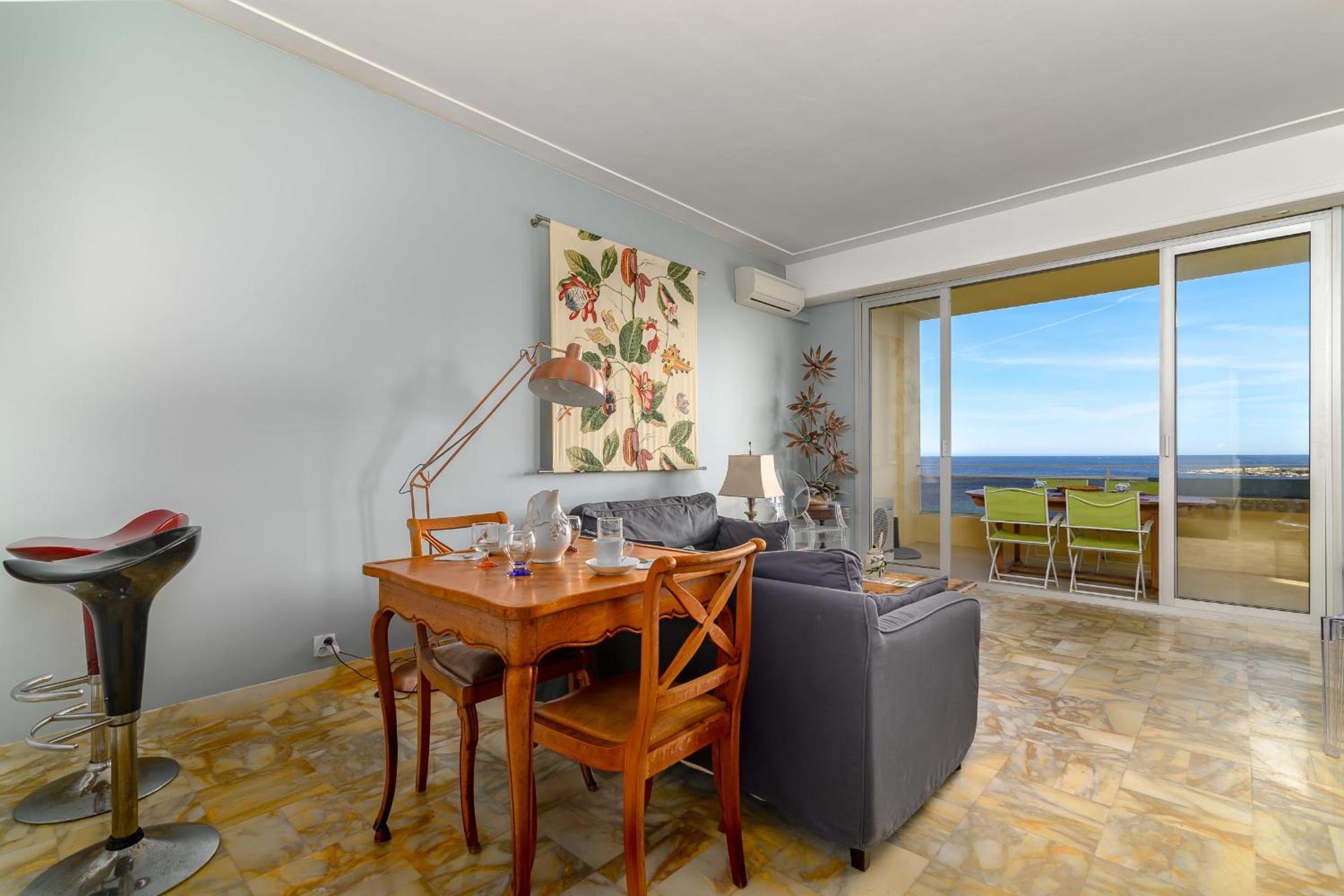 Appartement Bagatelle Exceptional location with stunning sea views view 5
